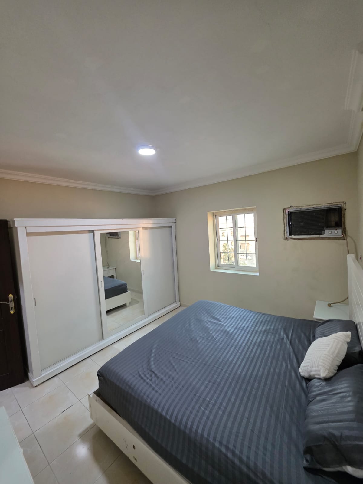 Semi-Furnished 1BR Apartment | Parking | Elevator | External Natural Sunlight thumbnail 3