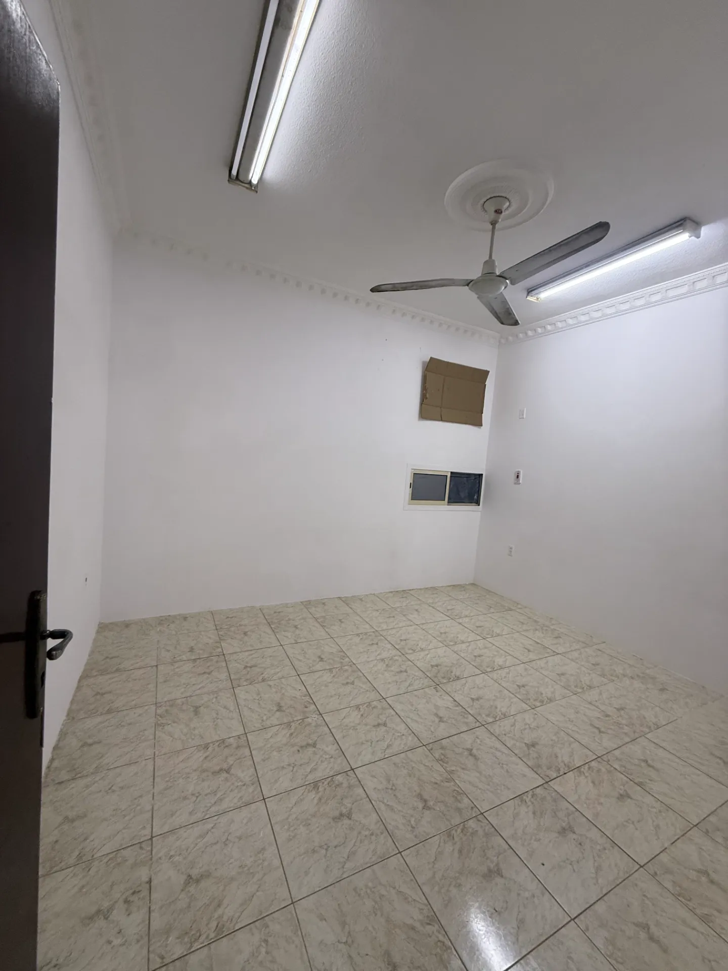 Spacious 2BR Apartment | First Floor | Park Nearby | Excellent Tile Condition | Best Price thumbnail 3