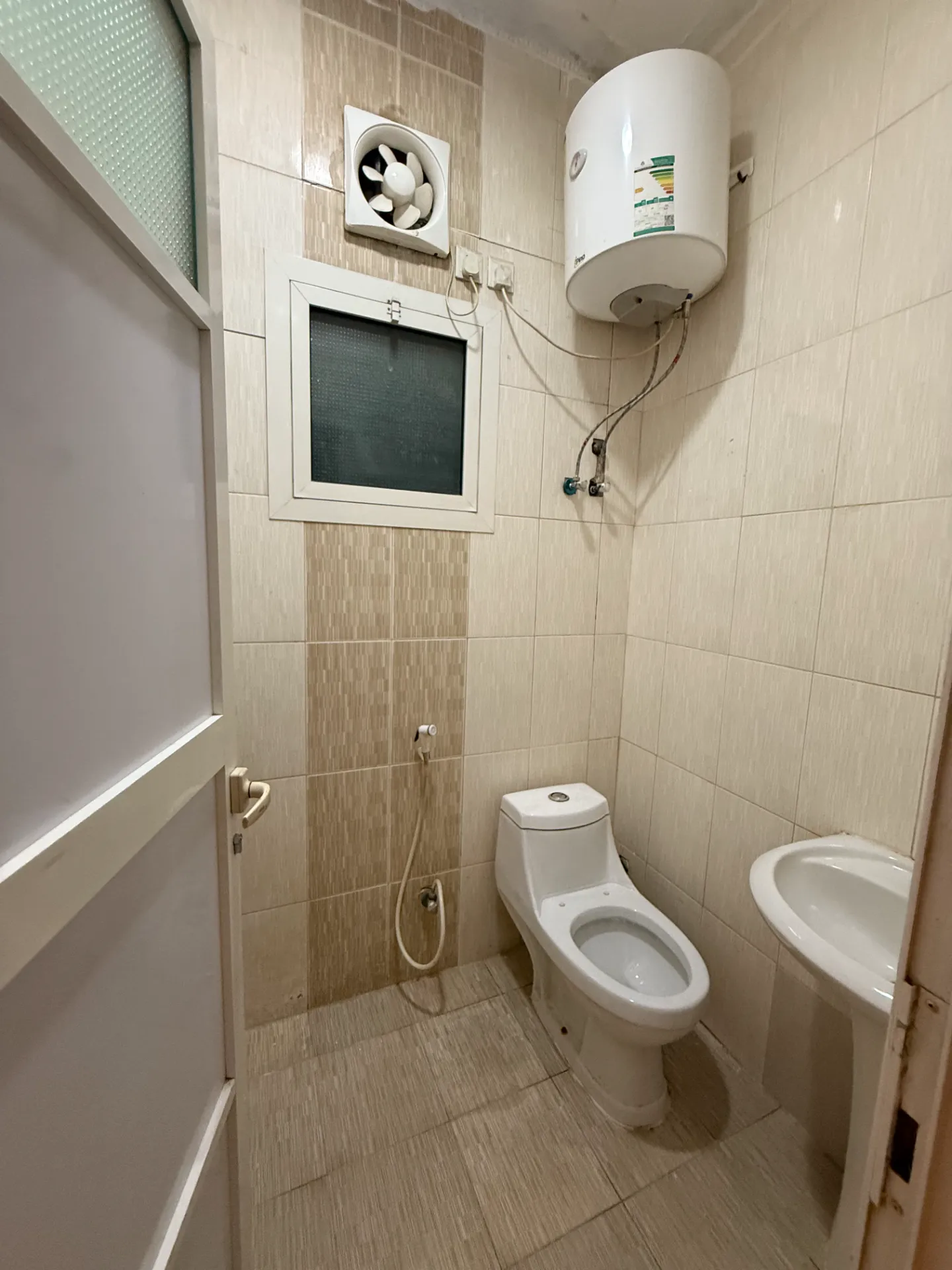 Spacious 1BR Rooftop Apartment – Janubiyah, Al Khobar | 12,000 SAR | Property ID 45 thumbnail 4