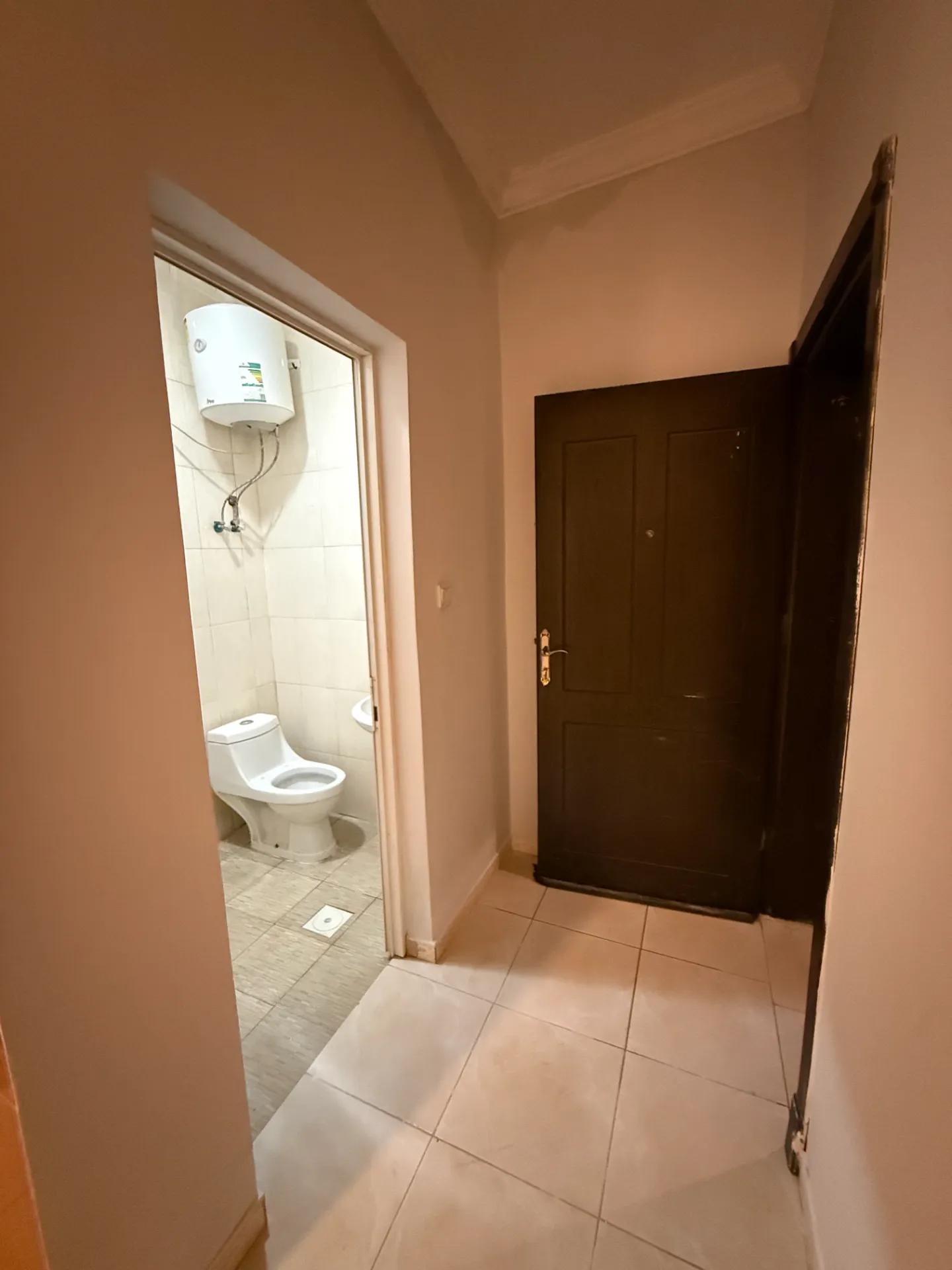 Spacious 1BR Rooftop Apartment – Janubiyah, Al Khobar | 12,000 SAR | Property ID 45 thumbnail 8