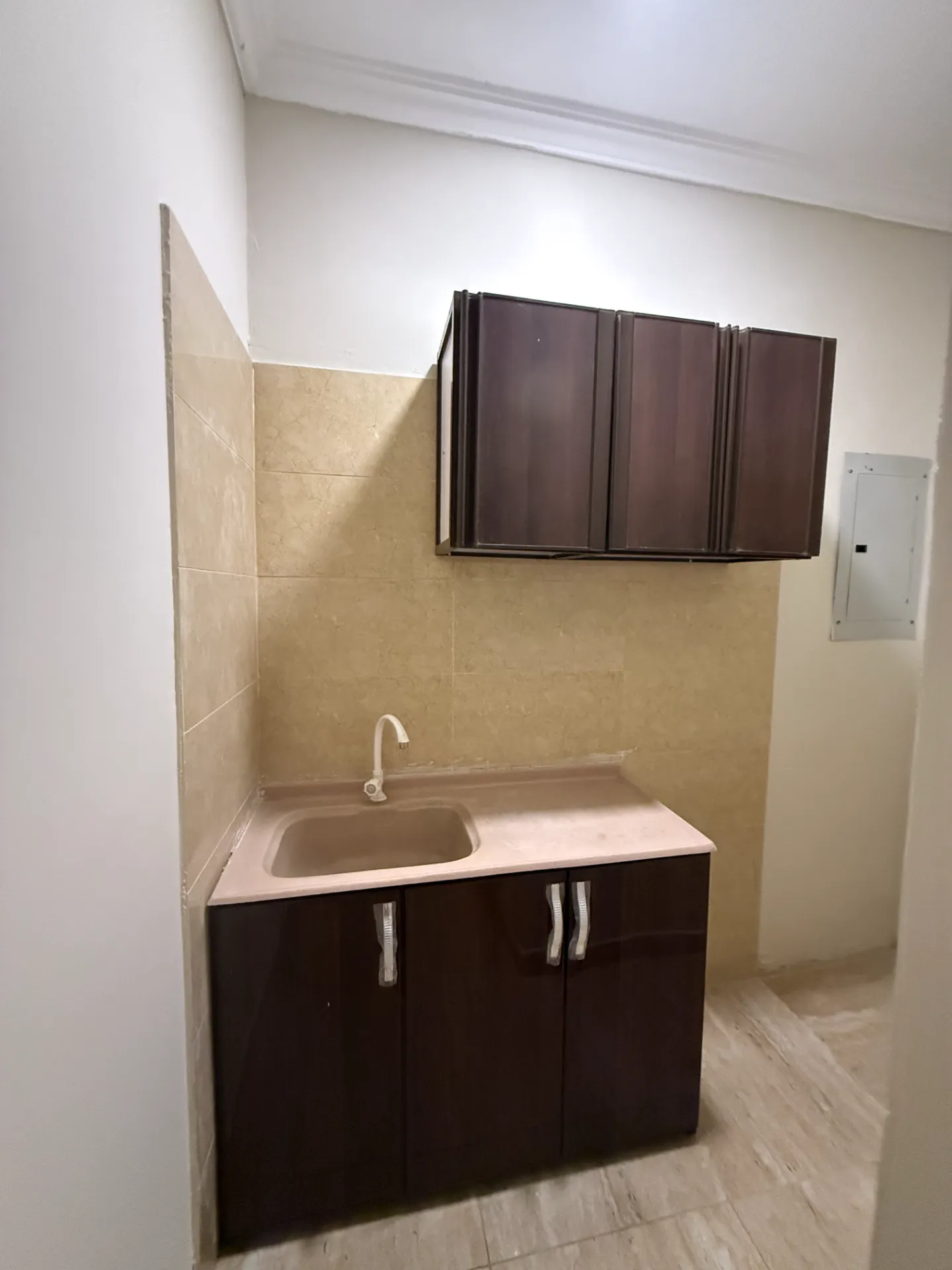 Furnished Studio Apartment (Daily Rent) – Thuqbah, Al Khobar | 100 SAR/Day | Property ID 46 thumbnail 5