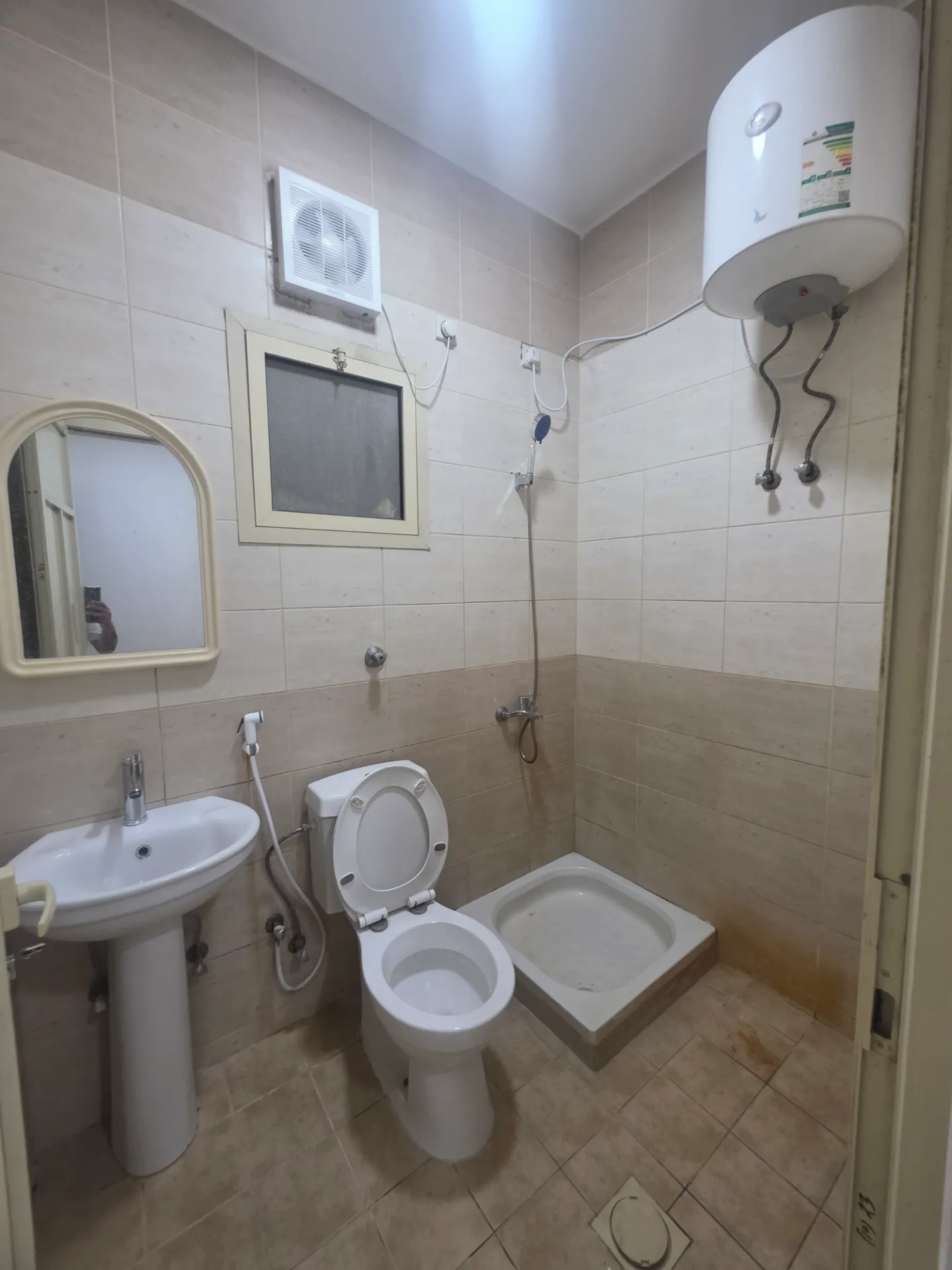 Affordable 2BR Apartment – Janubiyah, Al Khobar | 16,000 SAR | Property ID 49 thumbnail 5