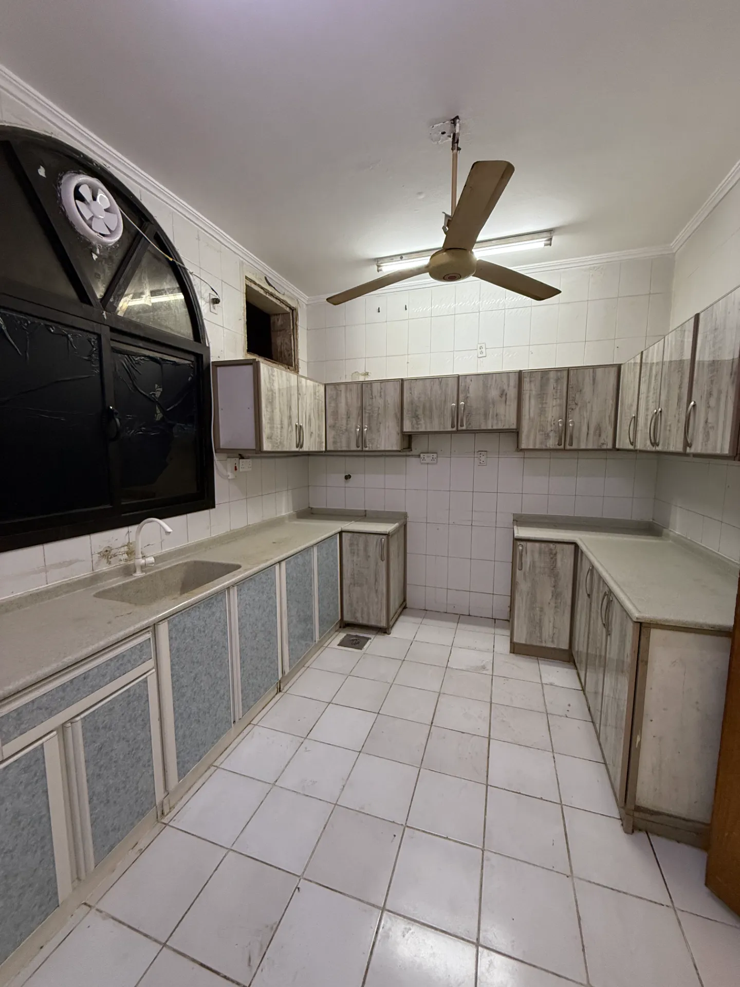 Spacious 3BR Apartment with Drawing Room – Janubiyah, Al Khobar | 24,000 SAR | Property ID 51 thumbnail 6