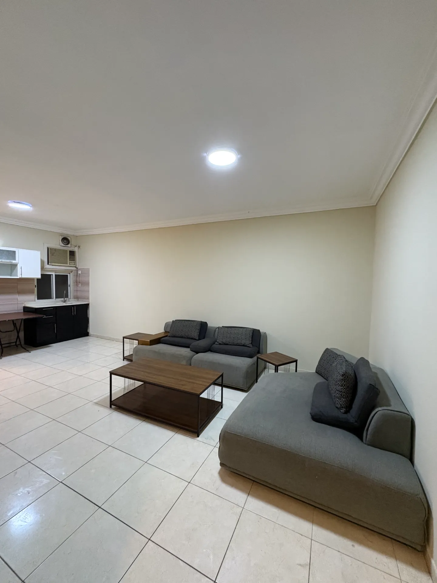 Comfortable Semi-Furnished 1BR Apartment – Janubiyah, Al Khobar | 1,500 SAR | Property ID 55