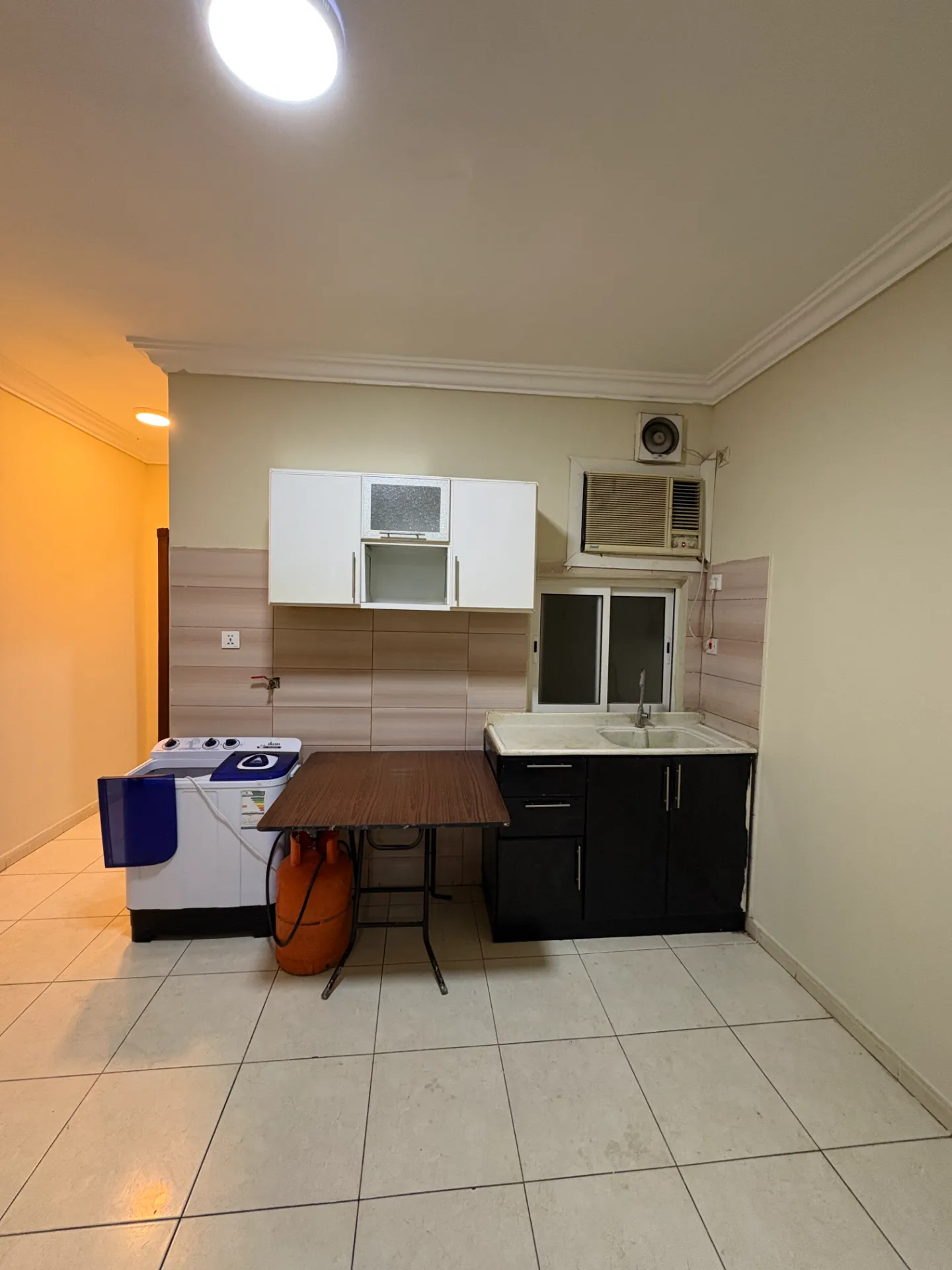 Comfortable Semi-Furnished 1BR Apartment – Janubiyah, Al Khobar | 1,500 SAR | Property ID 55 thumbnail 3