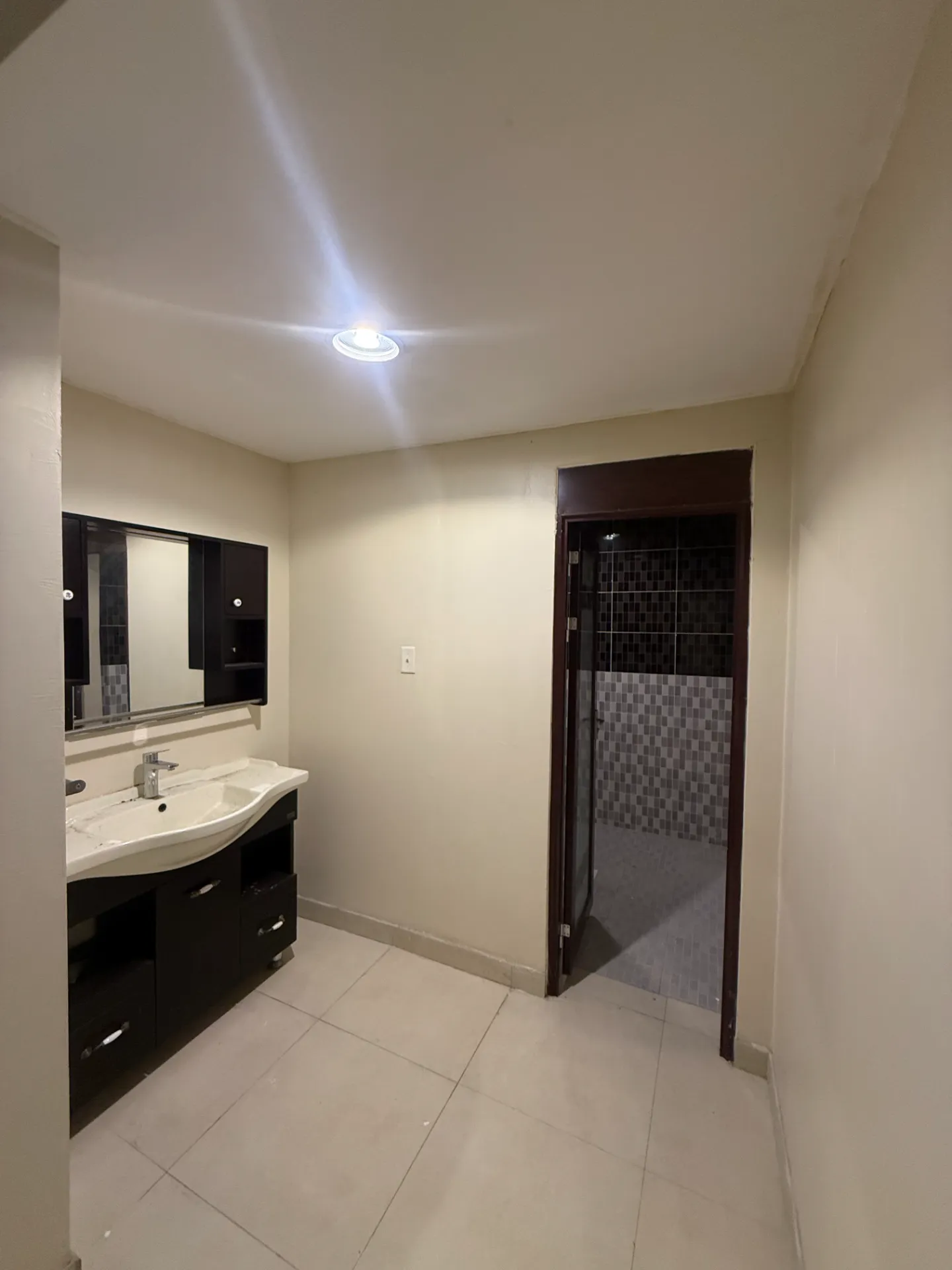 Spacious 3BR Apartment – Aqrabiyah, Al Khobar | 37,000 SAR | Property ID 70 thumbnail 2