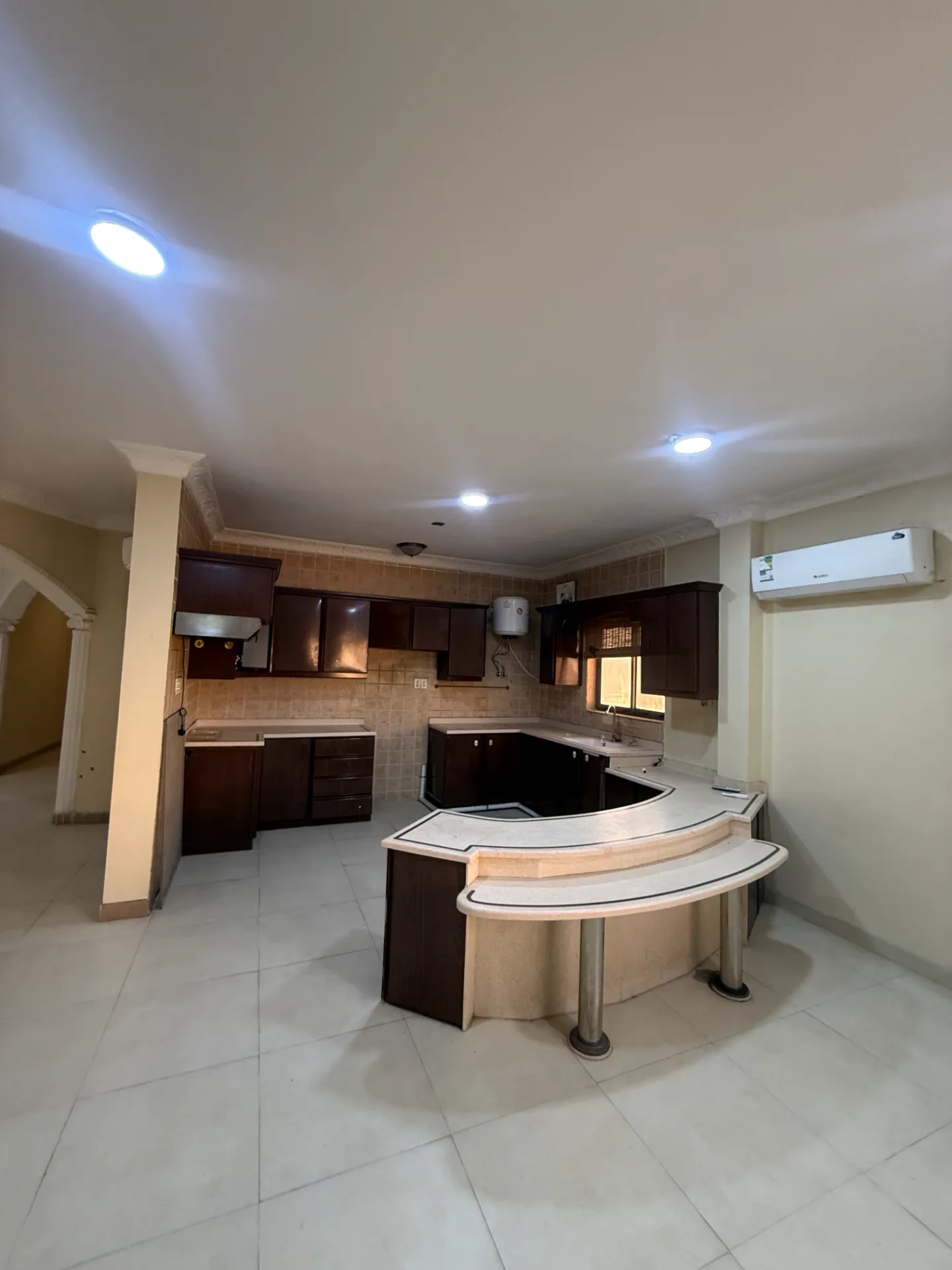Spacious 4BR Apartment – Aqrabiyah, Al Khobar | 37,000 SAR | Property ID 71 thumbnail 3