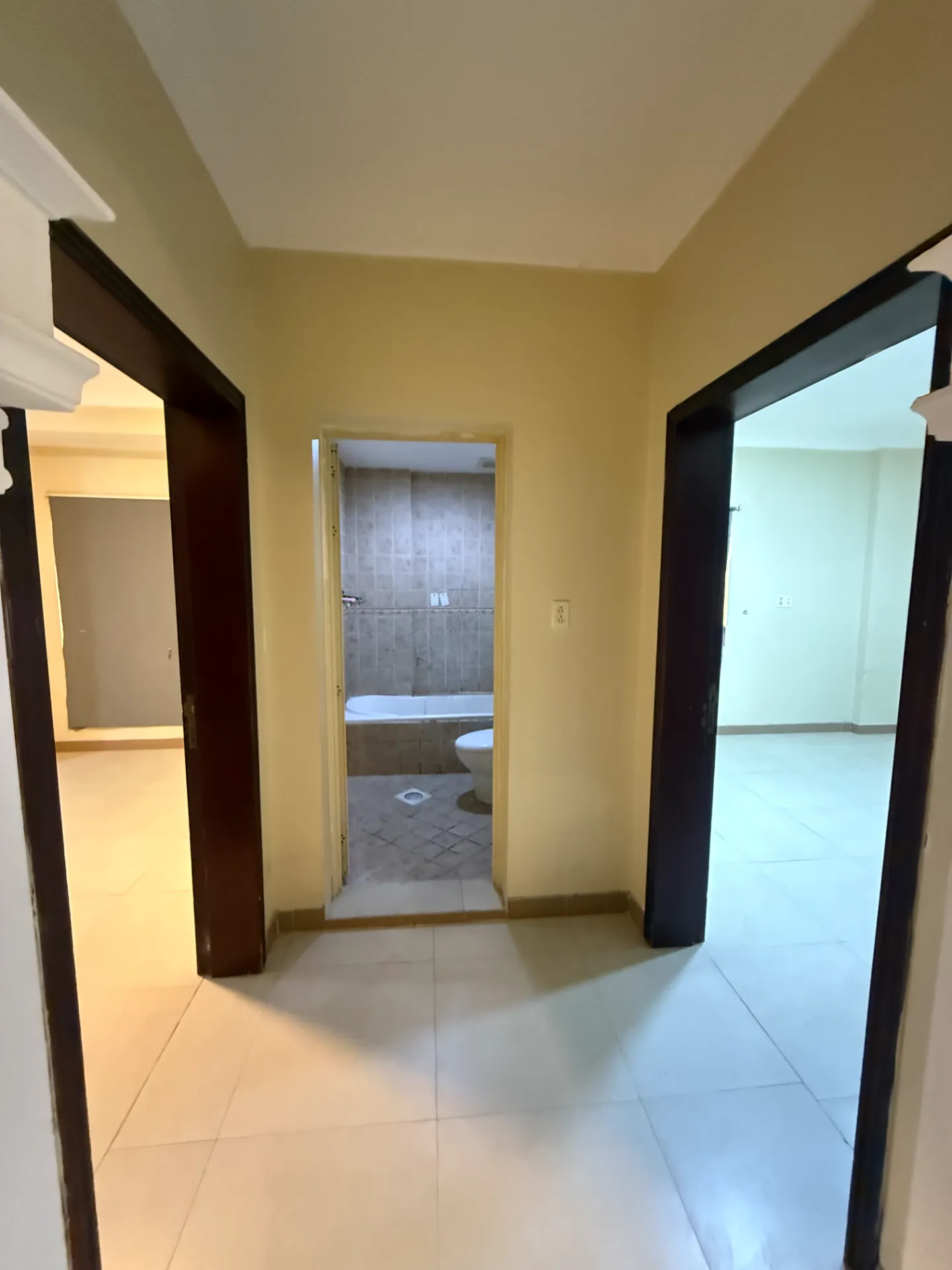 Spacious 4BR Apartment – Aqrabiyah, Al Khobar | 37,000 SAR | Property ID 71 thumbnail 9