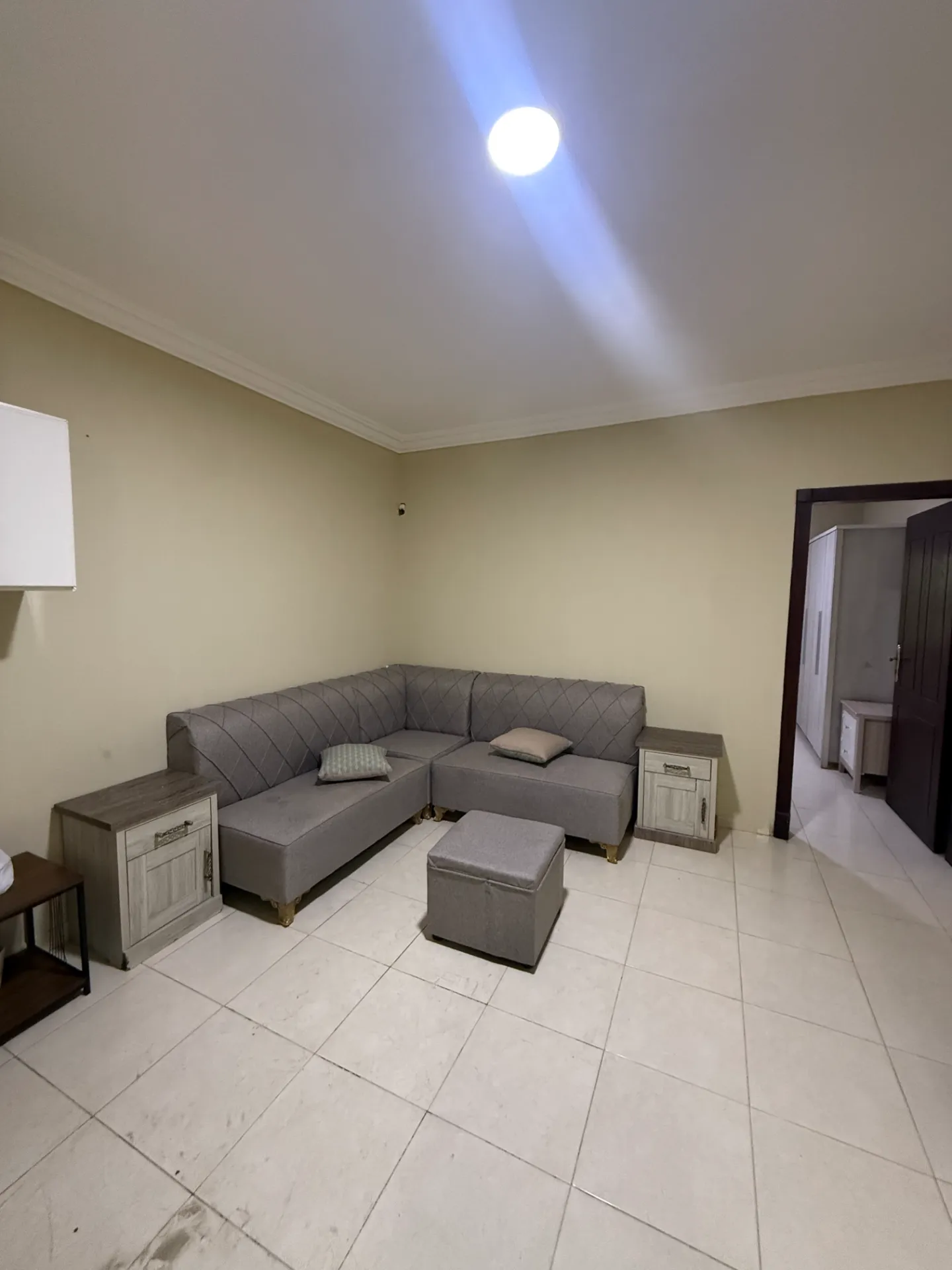 Semi-Furnished 1BR Apartment – Thuqbah, Al Khobar | 1,300 SAR/Month | Property ID 75 thumbnail 4