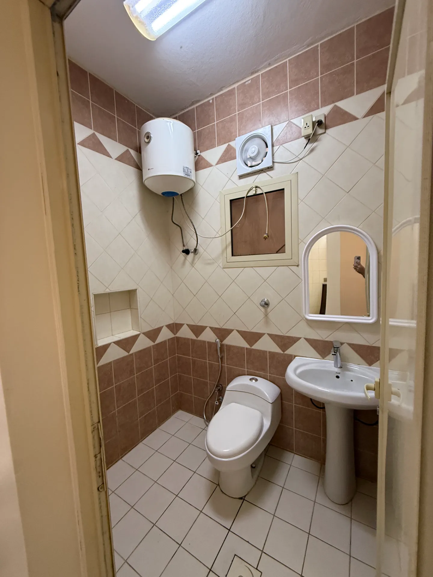 Spacious 2BR Apartment – Janubiyah, Al Khobar | 17,000 SAR | Property ID 91 thumbnail 5
