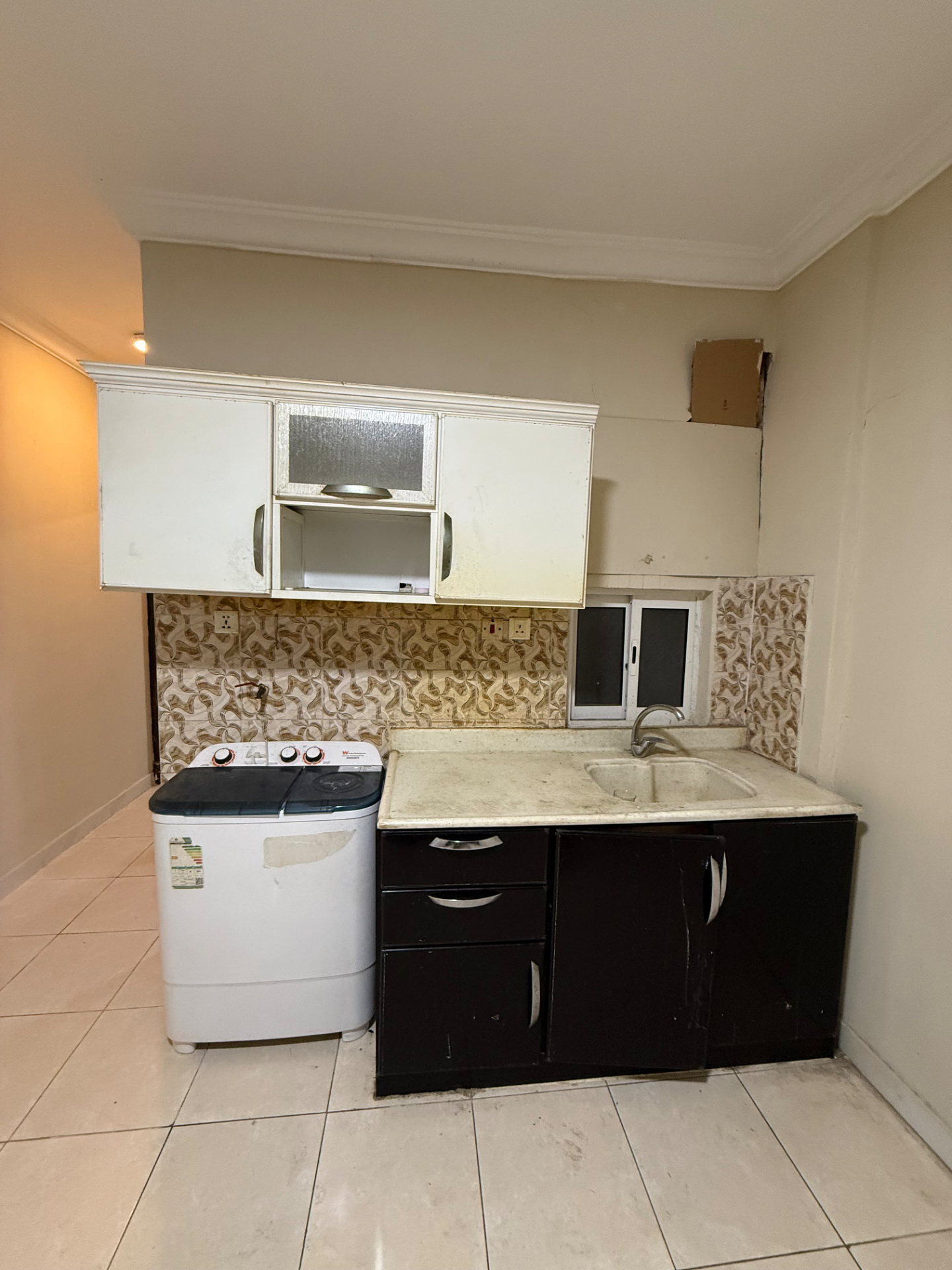 Semi-furnished 1BR Apartment | Family Building | Elevator | Third  Floor | External | Janubiyah– Al Khobar thumbnail 4