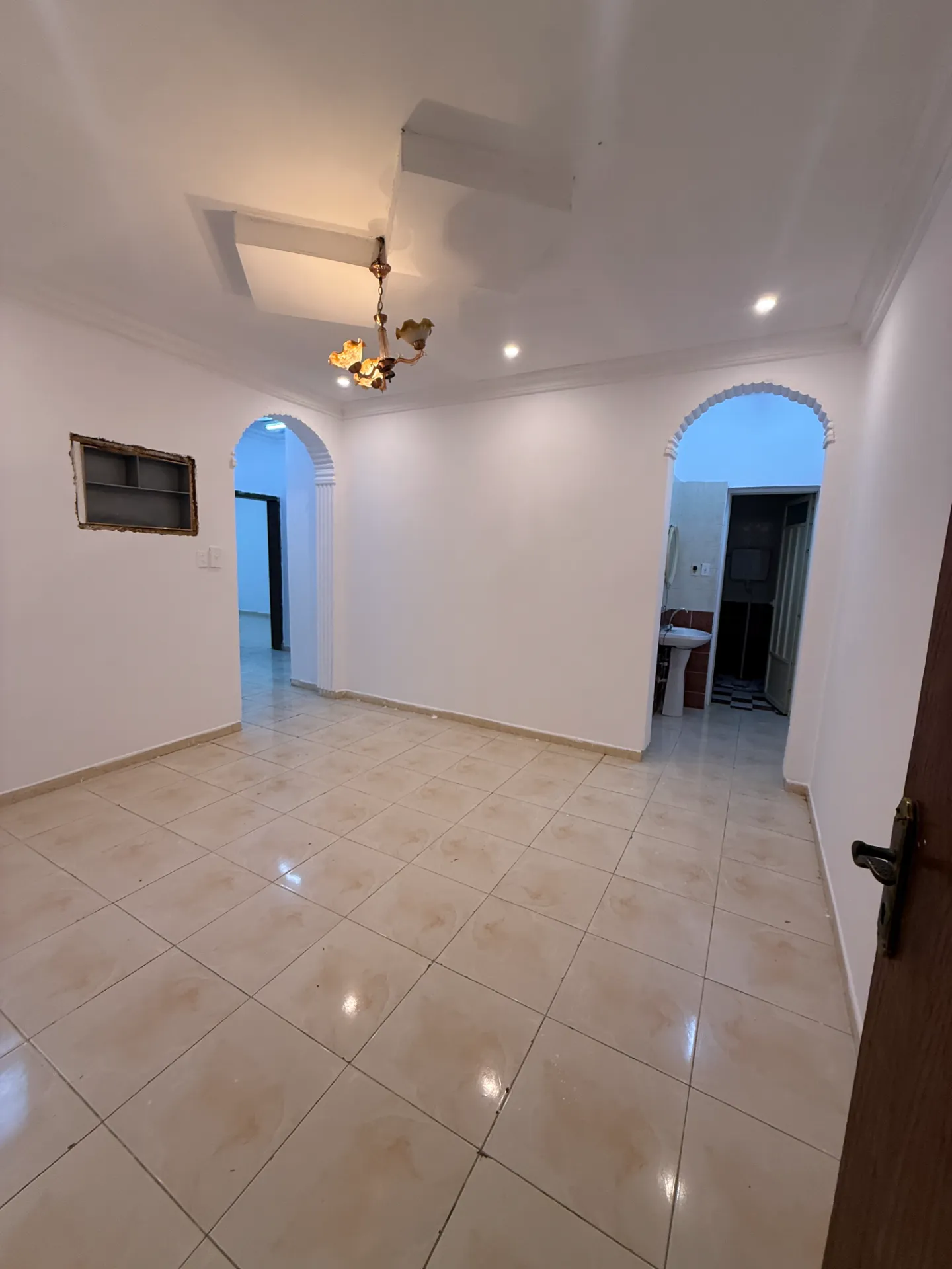 Affordable 2BR Rooftop Apartment – Thuqbah, Al Khobar | 13,600 SAR/Year | Property ID 101 thumbnail 1