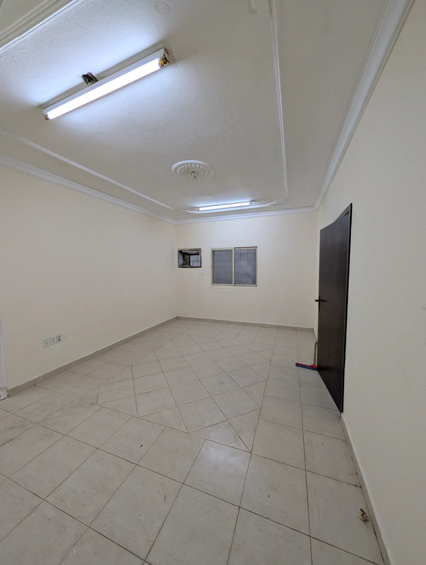 Affordable 3BR Apartment – Janubiyah, Al Khobar | 23,600 SAR/Year | Property ID 104 thumbnail 2
