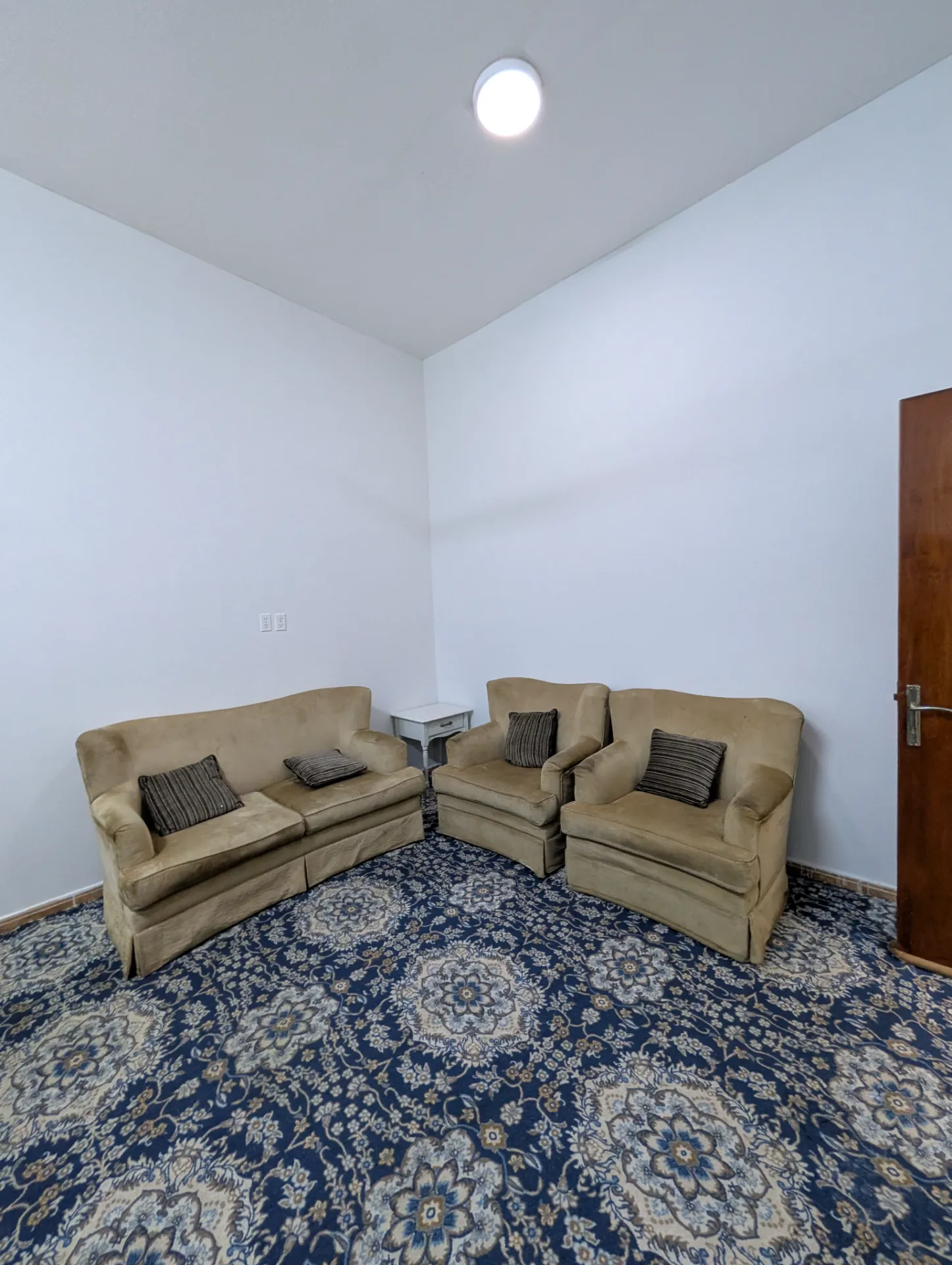 Semi-Furnished 1BR Apartment – Thuqbah, Al Khobar | 15,600 SAR/Year | Property ID 107 thumbnail 6