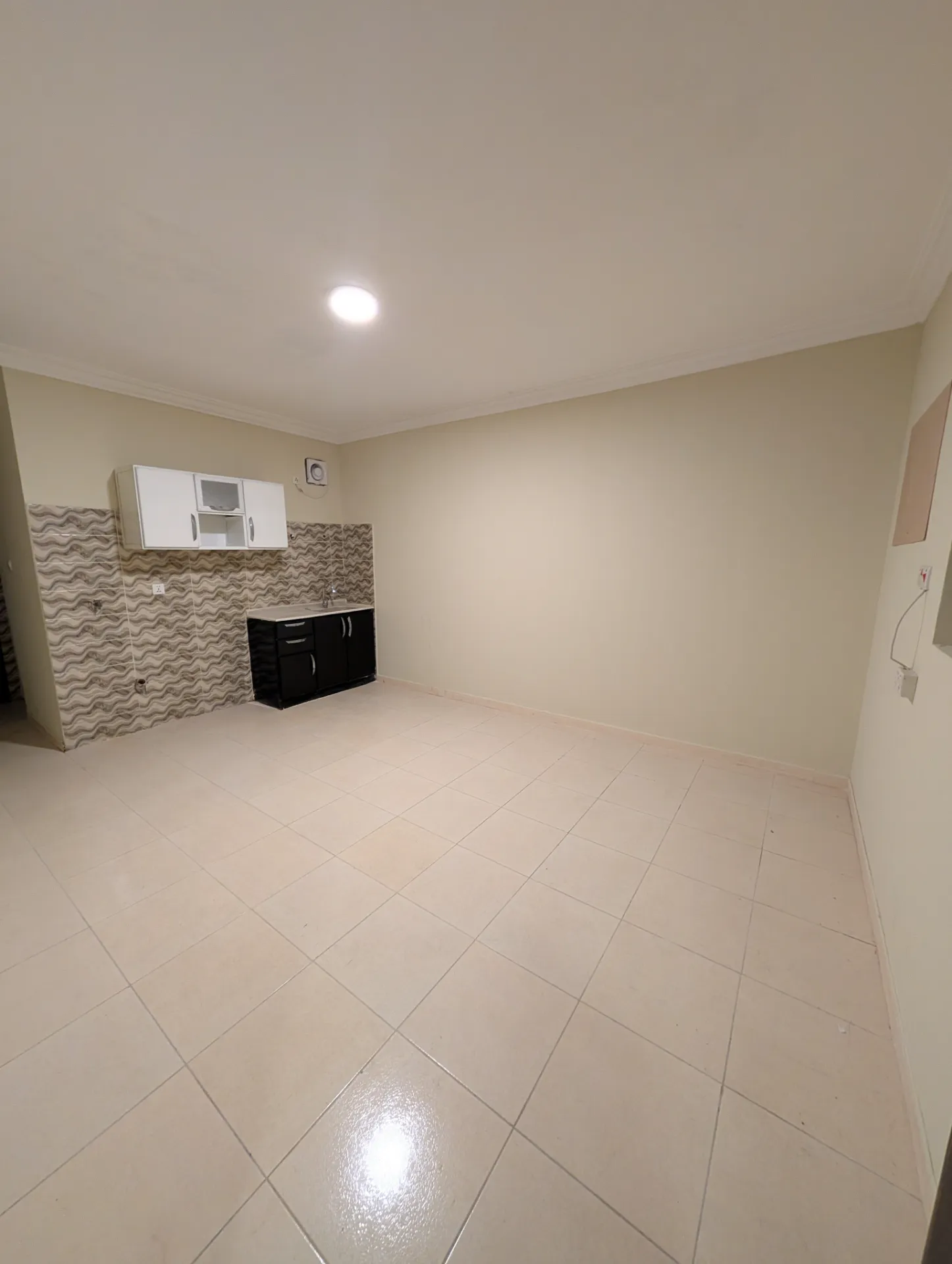 Affordable 1BR Rooftop Apartment – Janubiyah, Al Khobar | 13,800 SAR/Year | Property ID 108