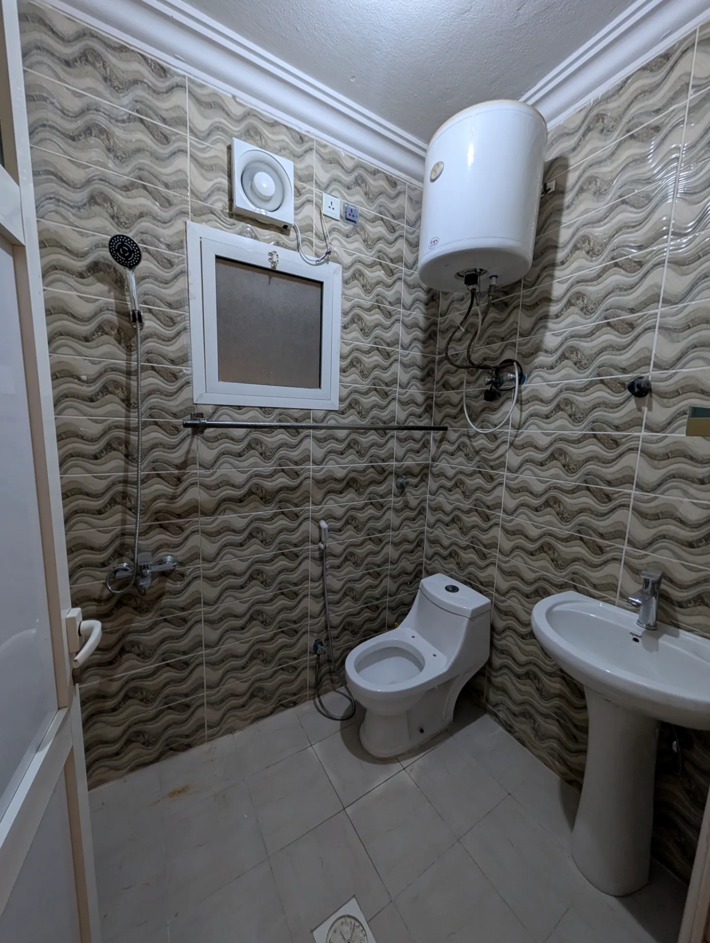 Affordable 1BR Rooftop Apartment – Janubiyah, Al Khobar | 13,800 SAR/Year | Property ID 108 thumbnail 5
