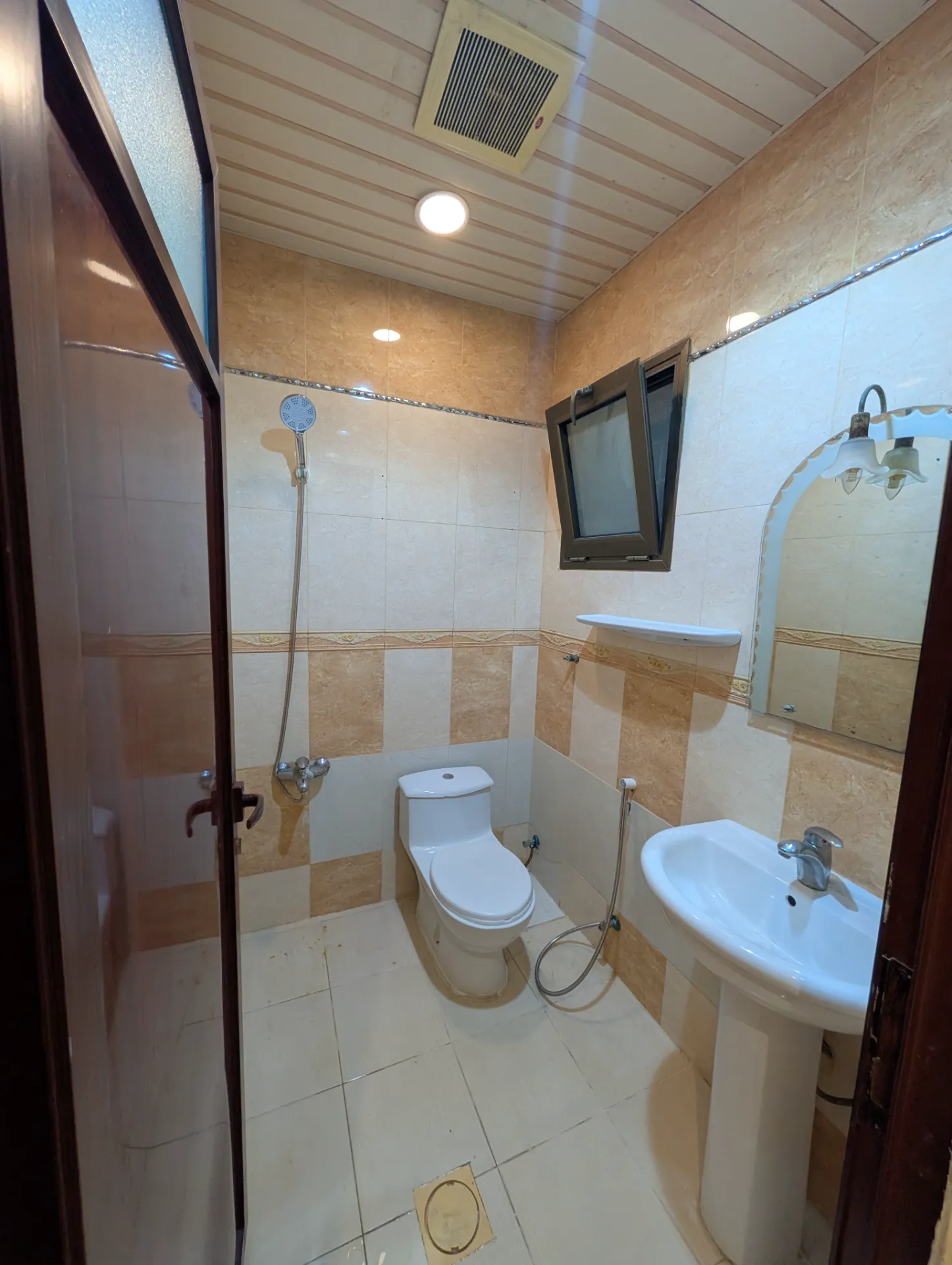 Affordable 2BR Rooftop Apartment – Janubiyah, Al Khobar | 16,000 SAR/Year | Property ID 110 thumbnail 6