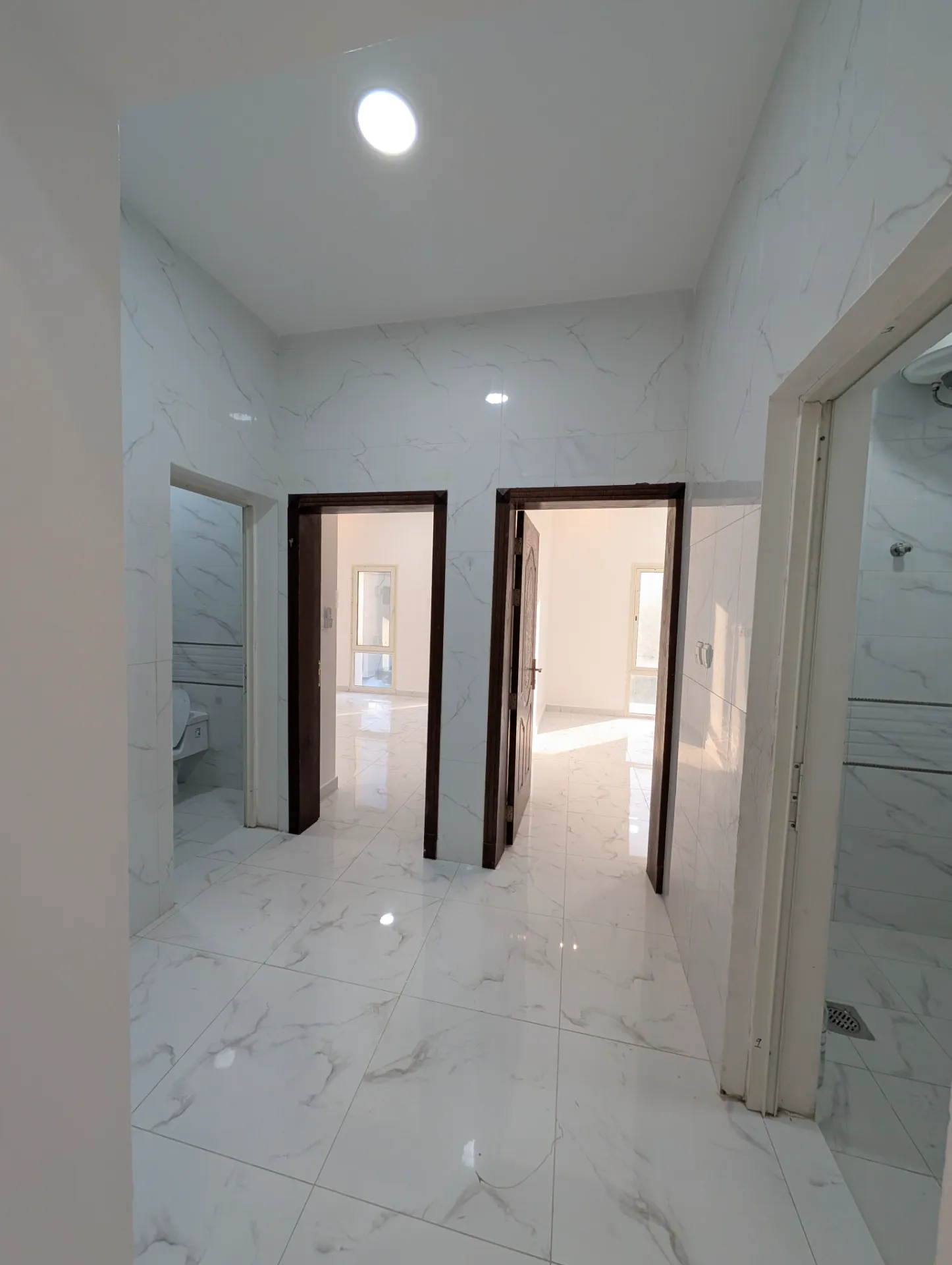 Affordable 2BR Apartment with 3 Split ACs – Janubiyah, Al Khobar | 23,000 SAR/Year | Property ID 111 thumbnail 2