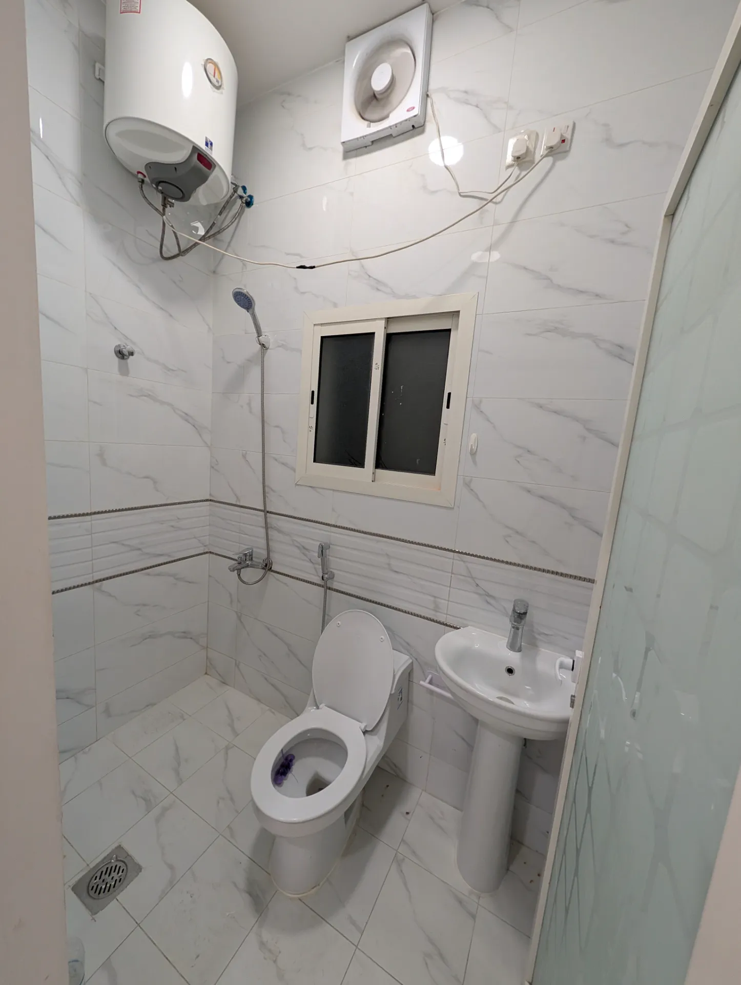 Affordable 2BR Apartment with 3 Split ACs – Janubiyah, Al Khobar | 23,000 SAR/Year | Property ID 111 thumbnail 8