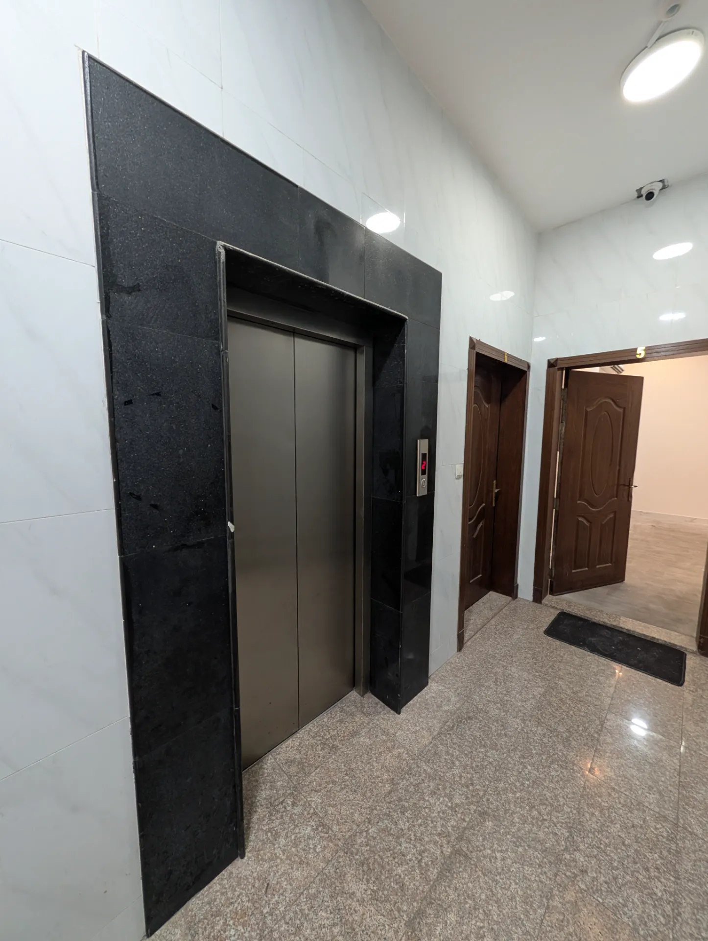 Affordable 2BR Apartment with 3 Split ACs – Janubiyah, Al Khobar | 23,000 SAR/Year | Property ID 112