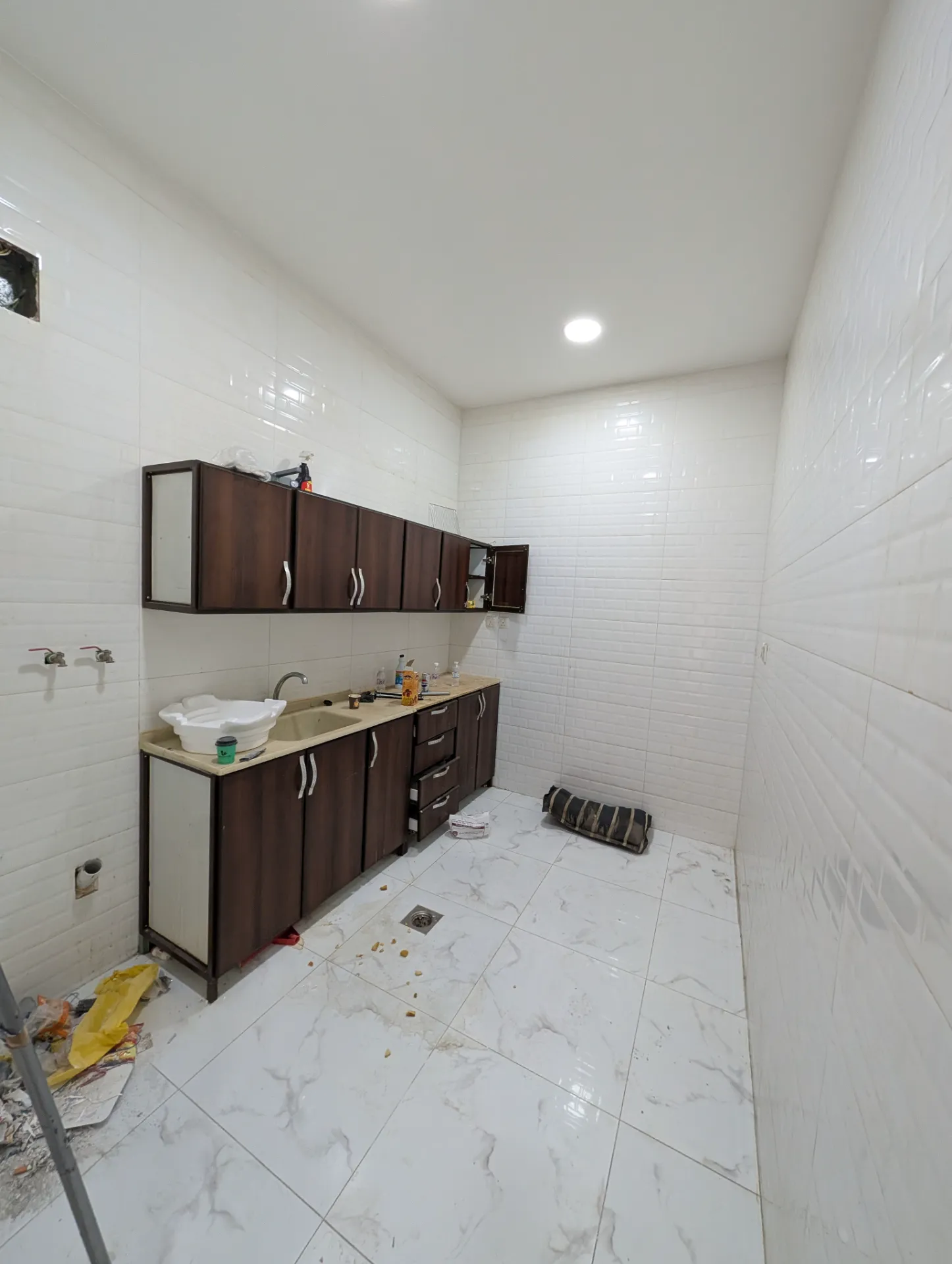 Affordable 2BR Apartment with 3 Split ACs – Janubiyah, Al Khobar | 23,000 SAR/Year | Property ID 112 thumbnail 4