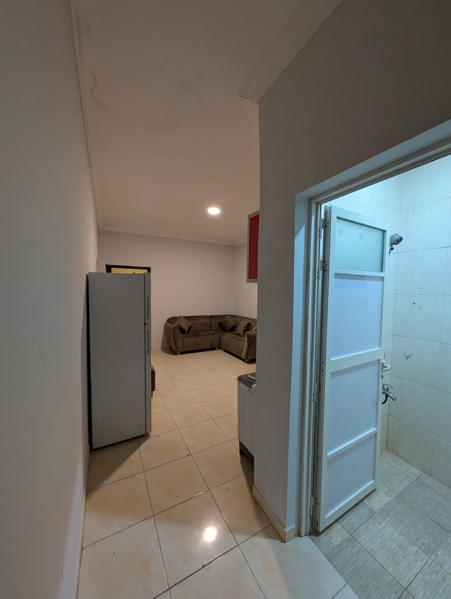 Semi-Furnished 1BR Apartment | Family Building | Elevator | Rooftop | Good Ventilation | Janubiya – Al Khobar thumbnail 7