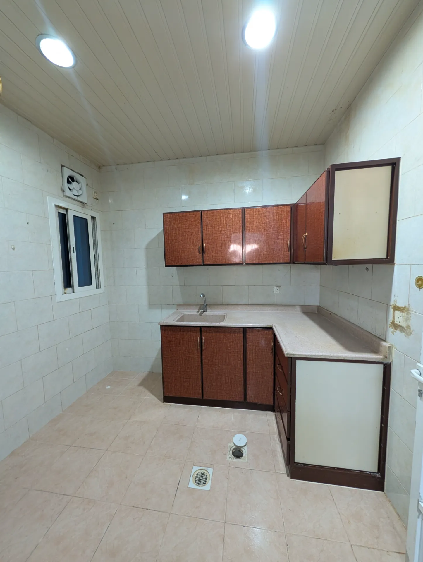 Affordable 2BR Corner Apartment – Thuqbah, Al Khobar | 16,000 SAR/Year | Property ID 113 thumbnail 1