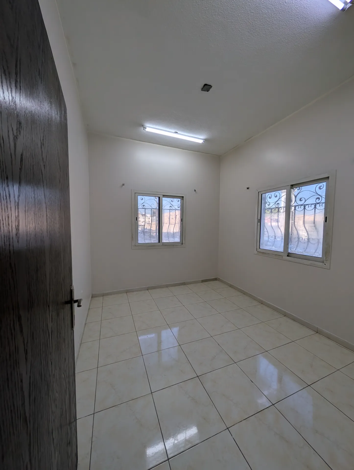 Affordable 2BR Corner Apartment – Thuqbah, Al Khobar | 16,000 SAR/Year | Property ID 113 thumbnail 3