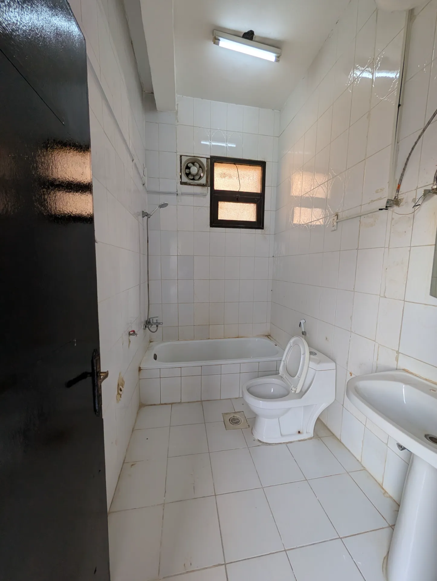 Affordable 2BR Rooftop Apartment – Madinat ul Amal, Al Khobar | 12,600 SAR/Year | Property ID 116 thumbnail 6