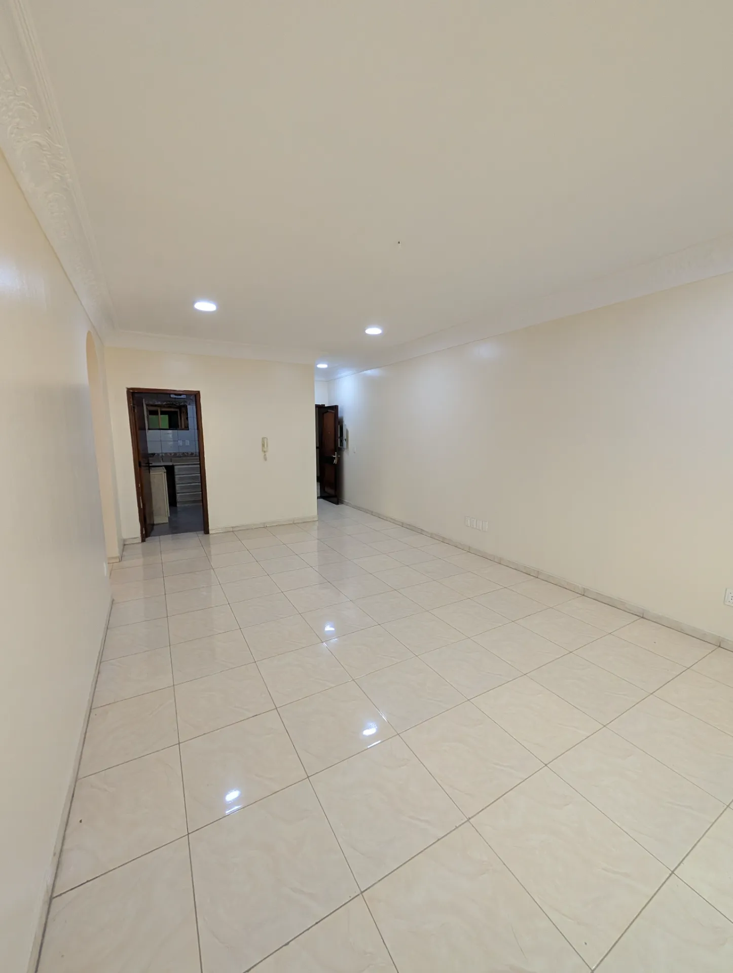 Spacious 2BR Corner Apartment – Subekha, Al Khobar | 22,600 SAR/Year | Property ID 127 thumbnail 6