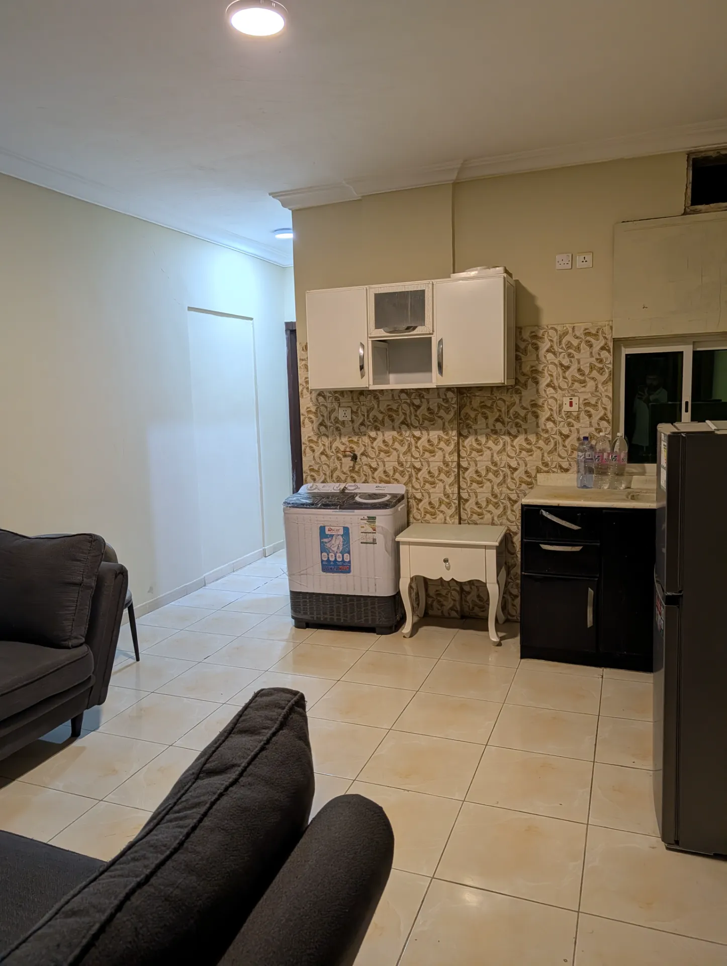 Semi-Furnished 1BR Apartment - Family Building | External | Elevator | Parking | Al-Thuqbah  thumbnail 1