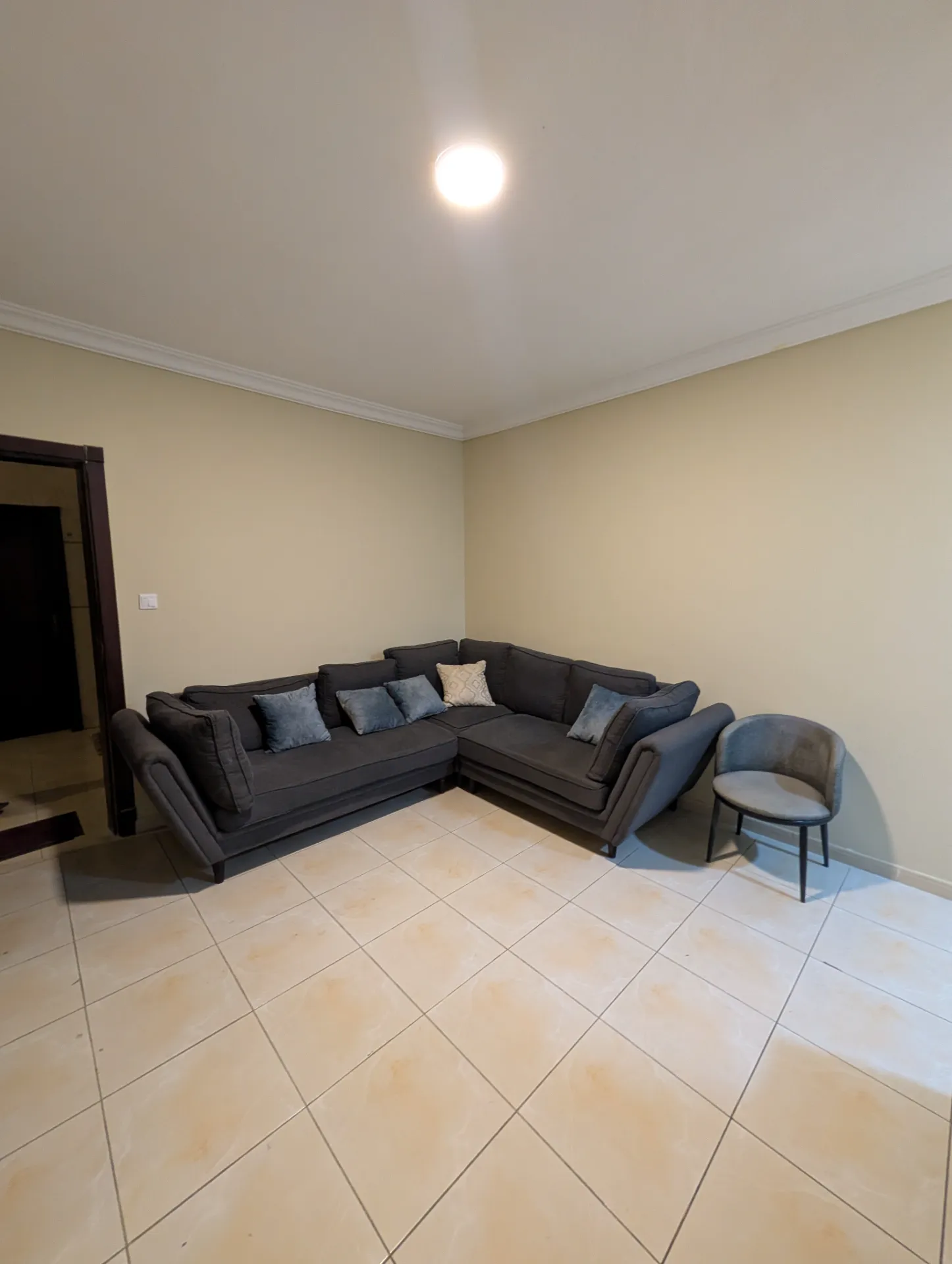 Semi-Furnished 1BR Apartment - Family Building | External | Elevator | Parking | Al-Thuqbah  thumbnail 3
