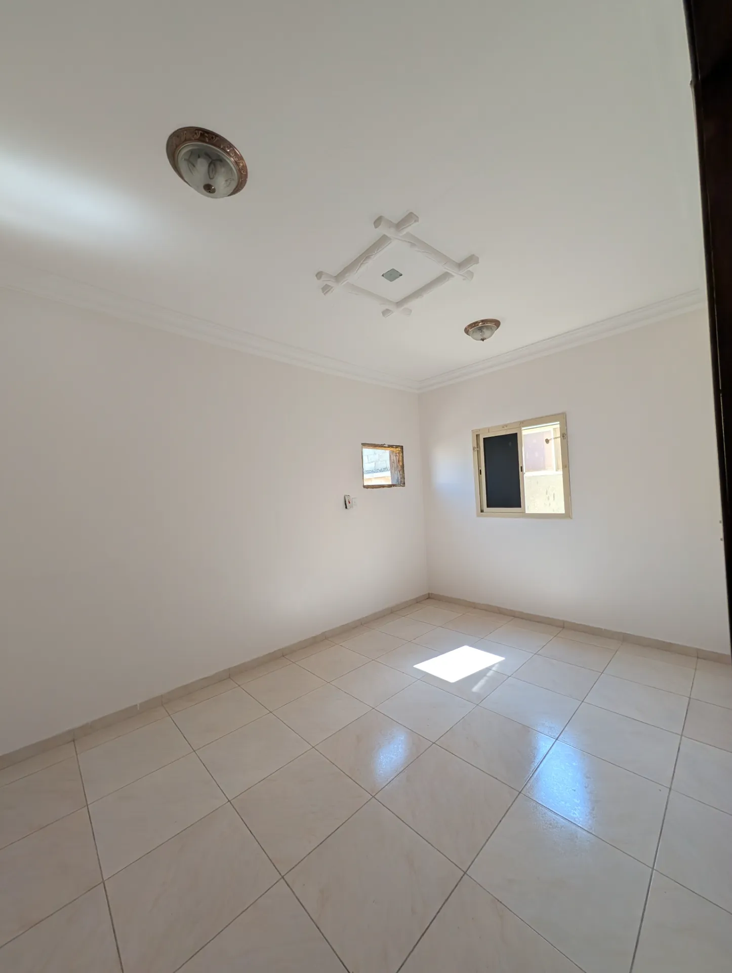🏡 Affordable 2BR Apartment | Family Building | Elevator Not Available | Second Floor | Internal | Al Aqrabiyah – Al Khobar | 15,600 SAR/Year | Property ID 141 thumbnail 3