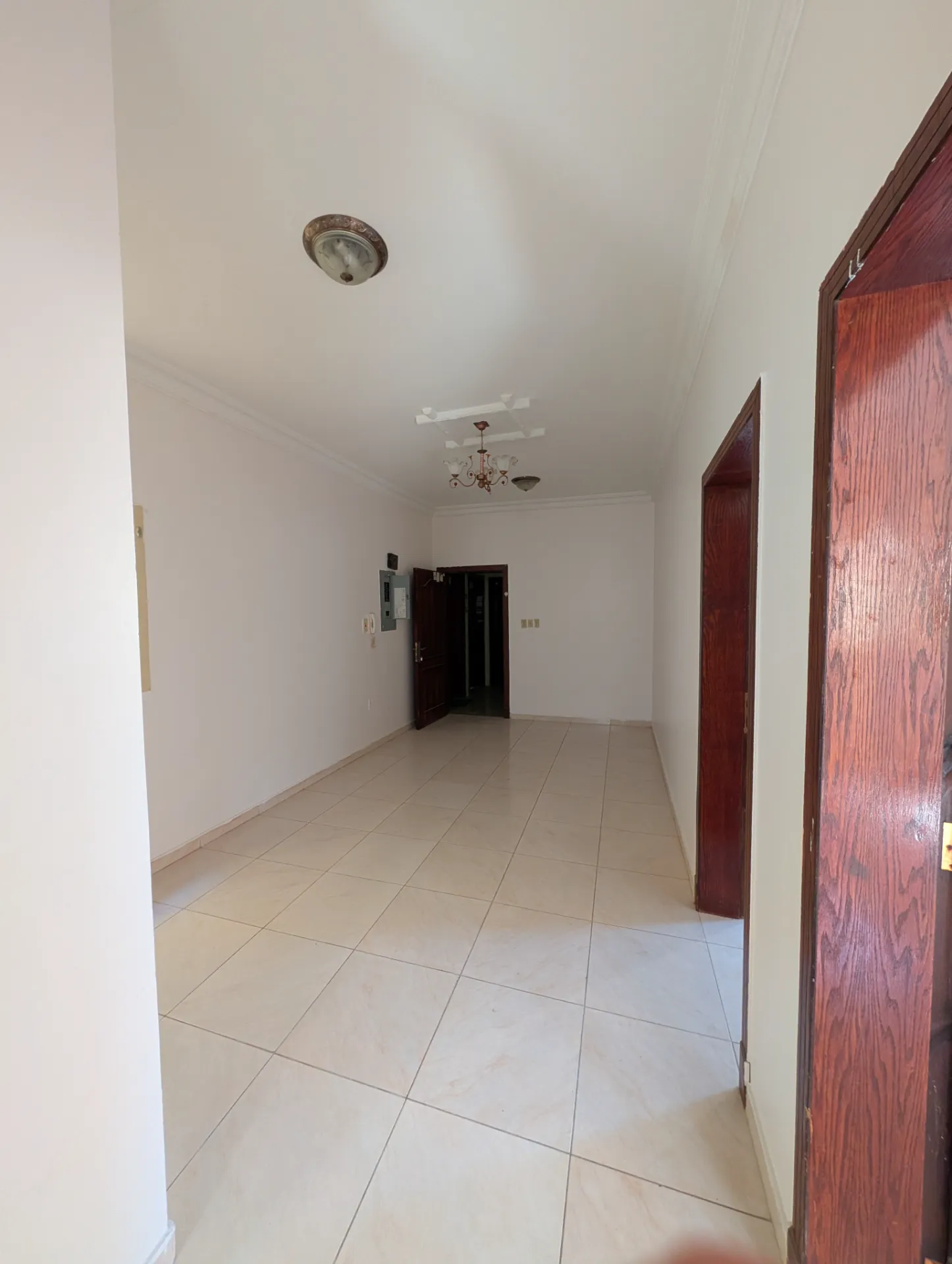 🏡 Affordable 2BR Apartment | Family Building | Elevator Not Available | Second Floor | Internal | Al Aqrabiyah – Al Khobar | 15,600 SAR/Year | Property ID 141 thumbnail 7