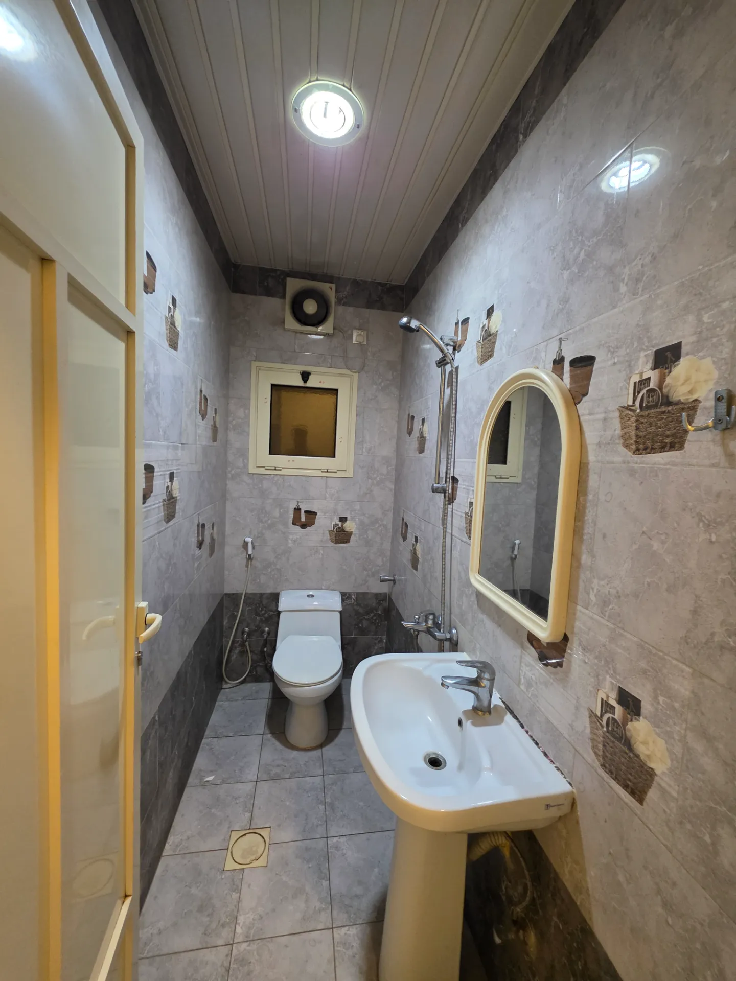🏡 Spacious 3BR Apartment | Family Building | Elevator | First Floor | Internal | Al-Thuqbah – Al Khobar | 20,600 SAR/Year | Property ID 142 thumbnail 6