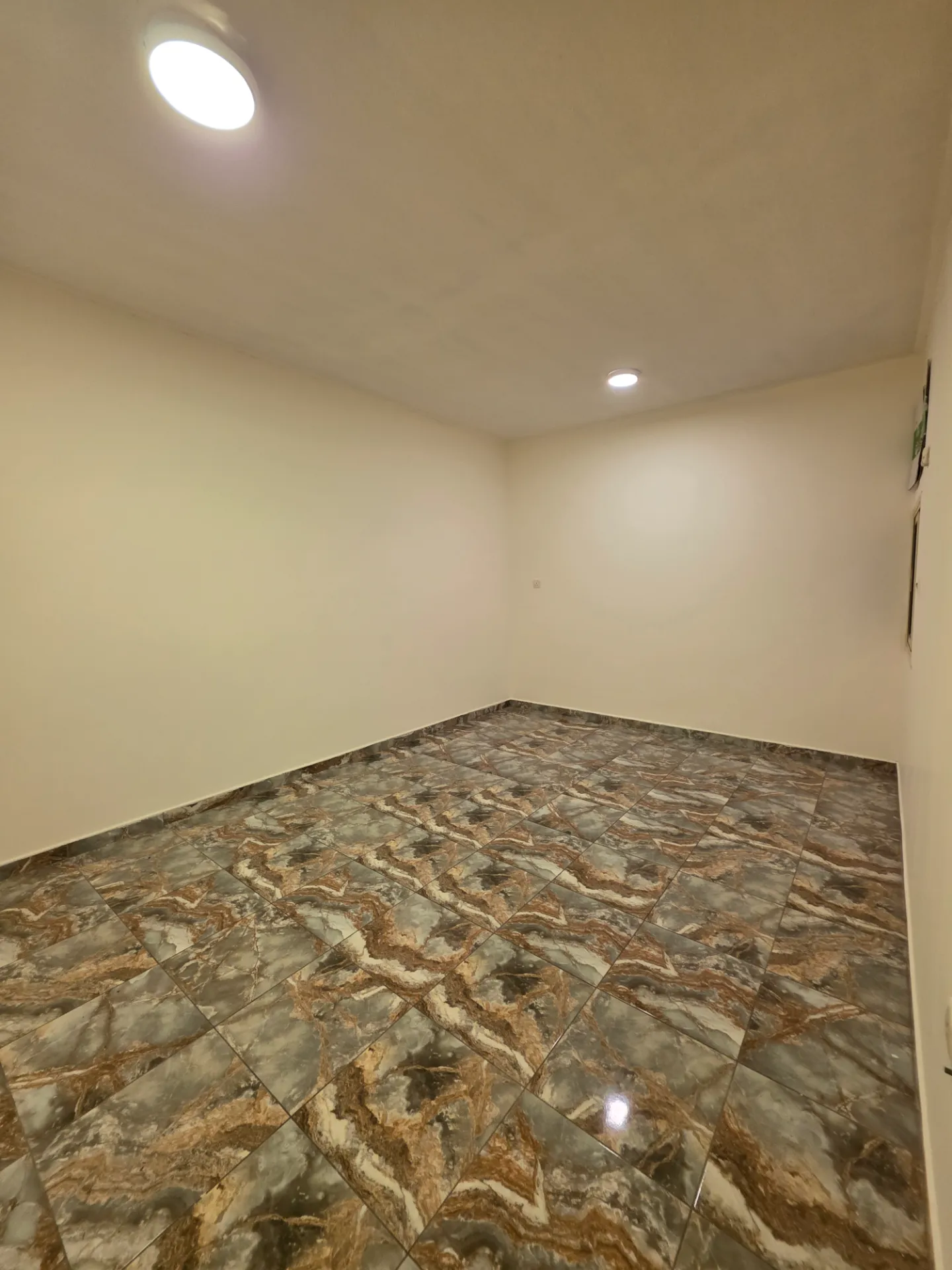 🏡 Spacious 3BR Apartment | Family Building | Elevator | First Floor | Internal | Al-Thuqbah – Al Khobar | 20,600 SAR/Year | Property ID 142 thumbnail 7