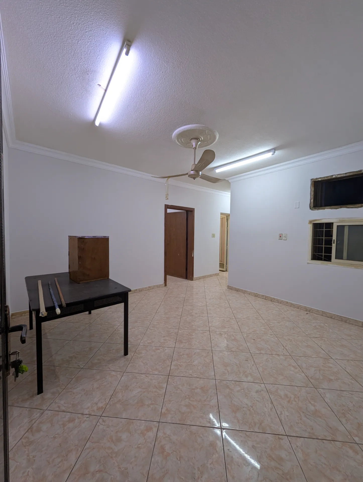 🏡 2BR Apartment | Bachelor Building | Elevator Not Available | First Floor | Internal | Al-Thuqbah – Al Khobar | Monthly Rent: 1,300 SAR