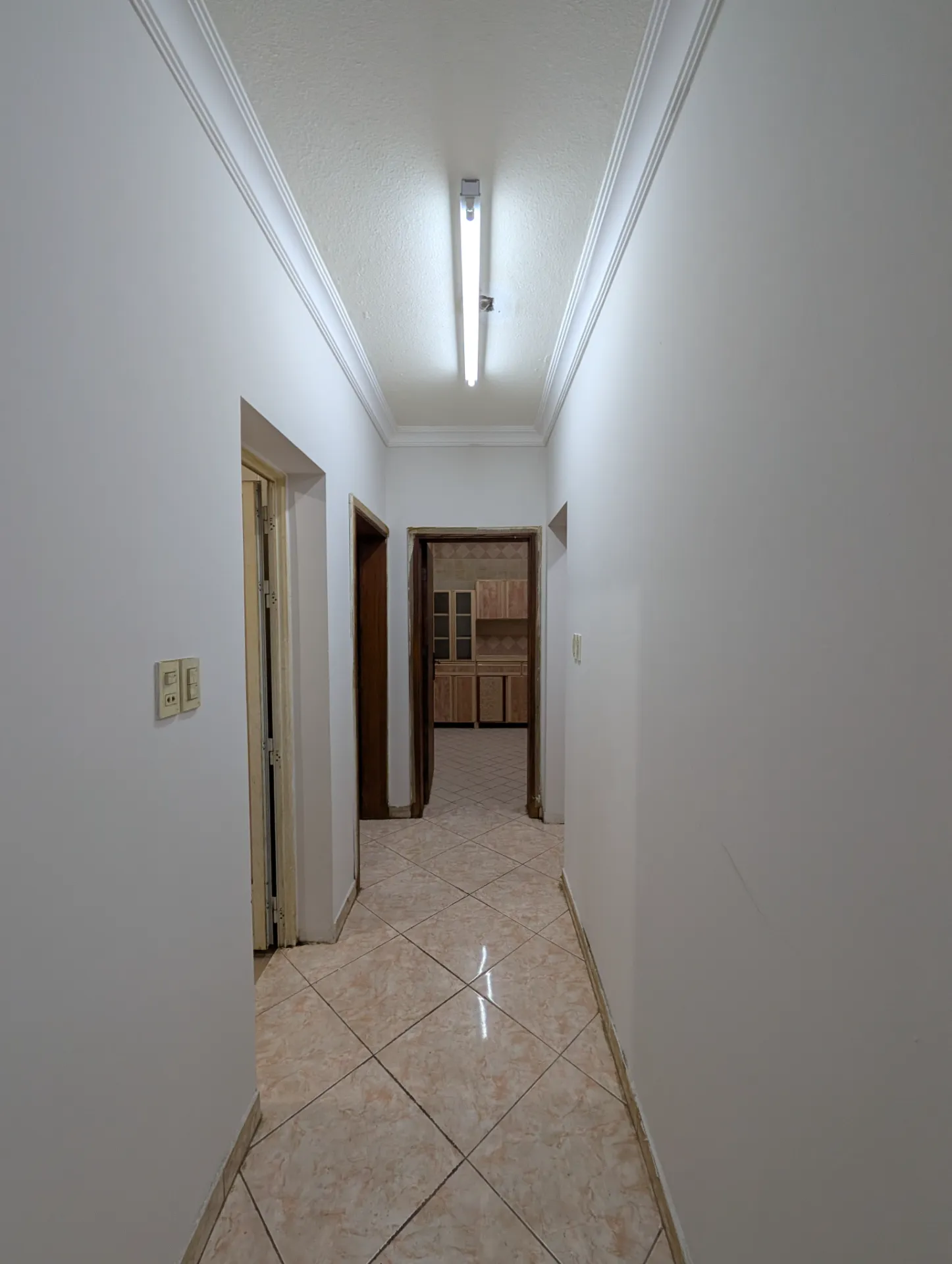 🏡 2BR Apartment | Bachelor Building | Elevator Not Available | First Floor | Internal | Al-Thuqbah – Al Khobar | Monthly Rent: 1,300 SAR thumbnail 7