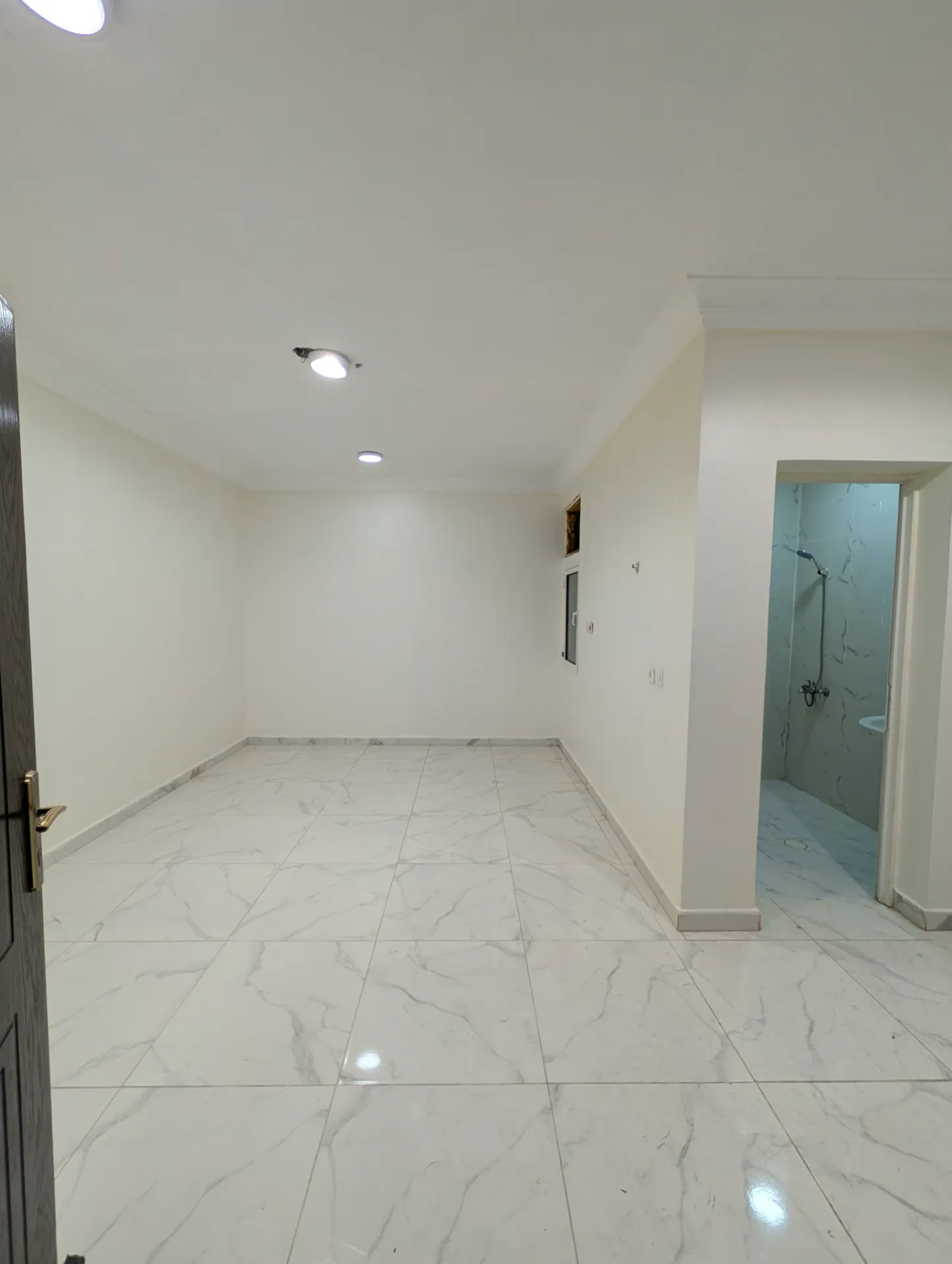 🏡 3BR Apartment | Family Building | Elevator Available | Second Floor | External | Al-Thuqbah – Al Khobar | Monthly Rent: 1,833 SAR