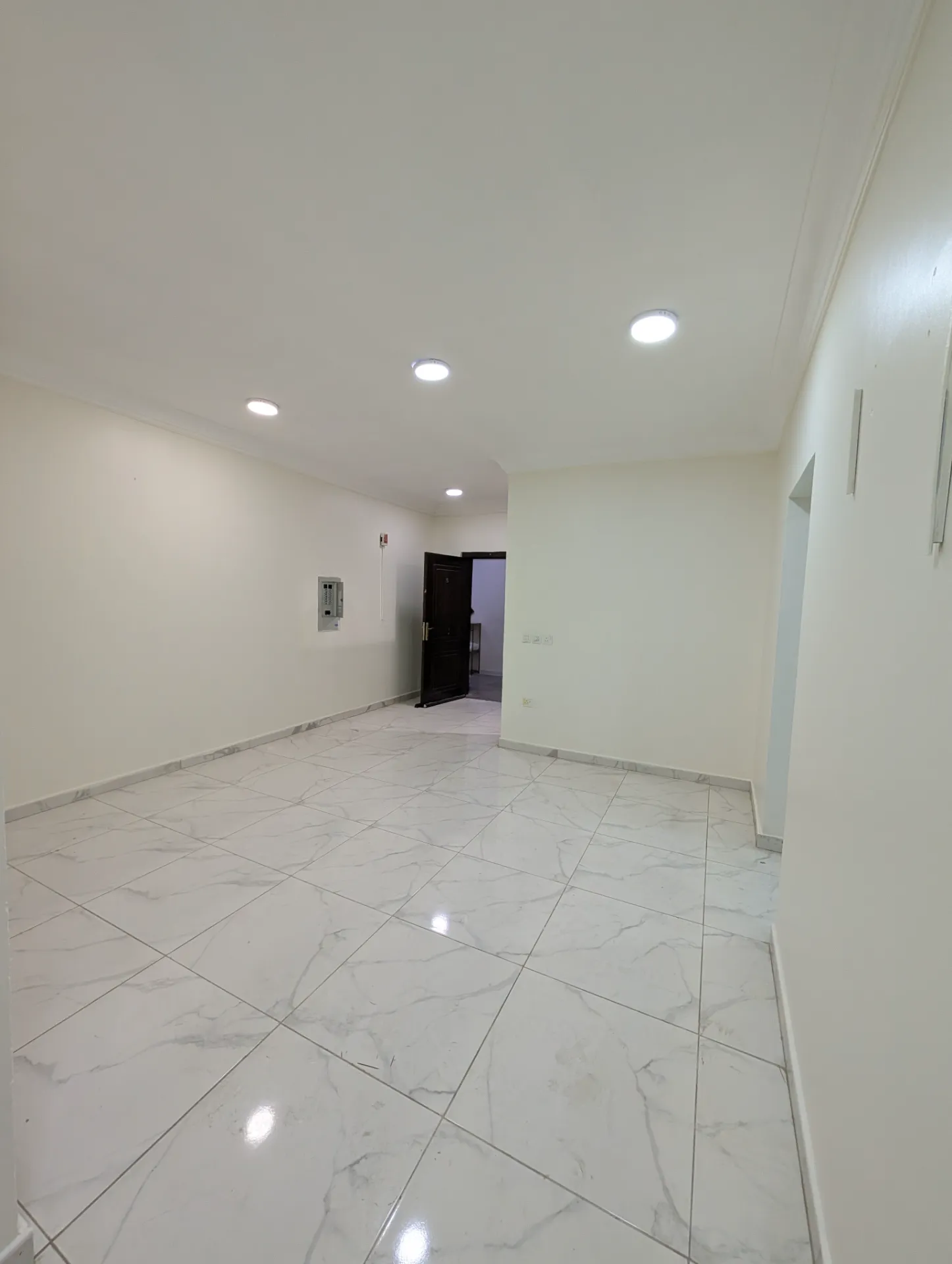 🏡 3BR Apartment | Family Building | Elevator Available | Second Floor | External | Al-Thuqbah – Al Khobar | Monthly Rent: 1,833 SAR thumbnail 8