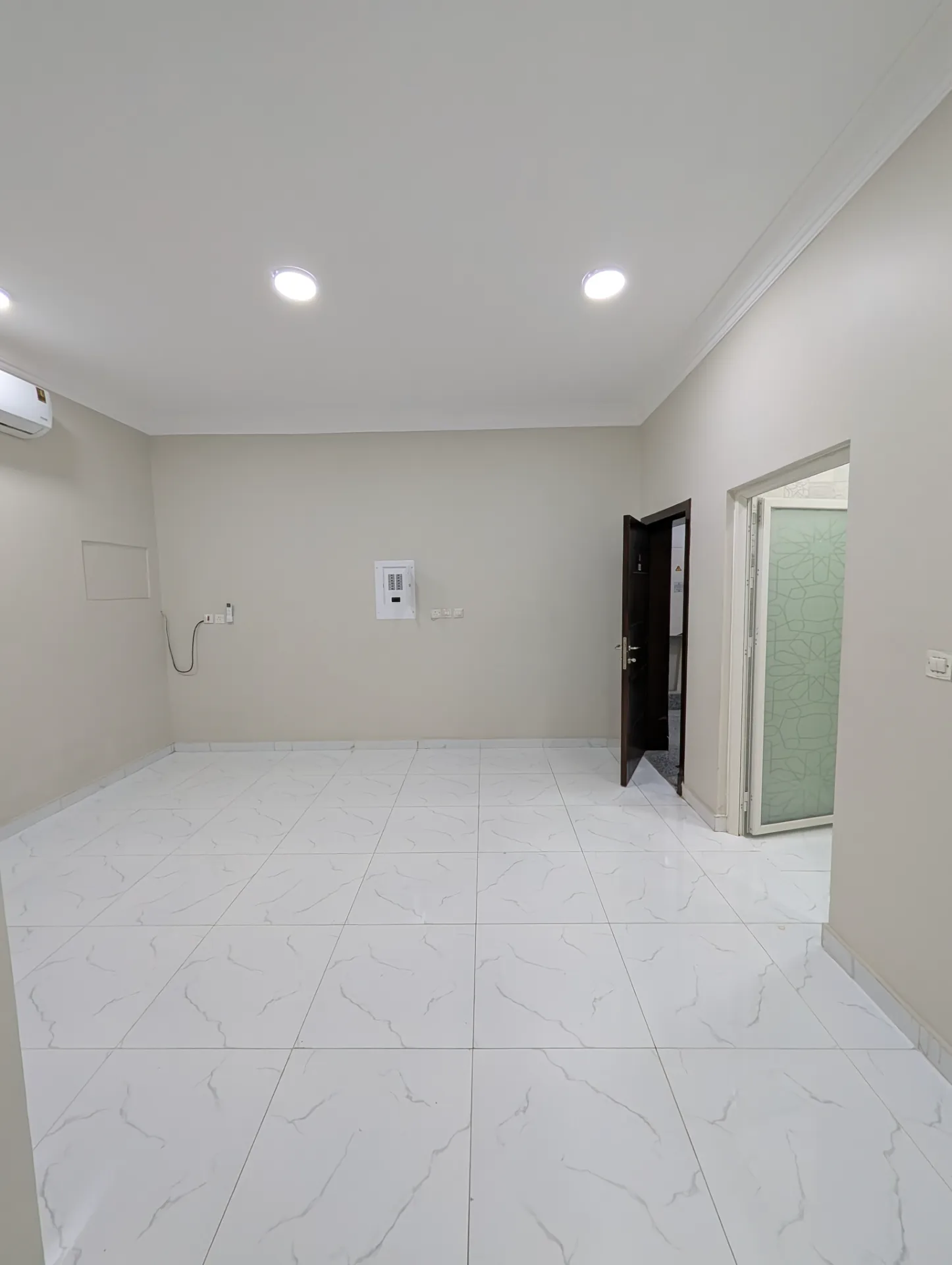 🏡 2BR Apartment | Family Building | Elevator Available | Ground Floor | External | Al-Thuqbah – Al Khobar | Monthly Rent: 1,883 SAR thumbnail 8