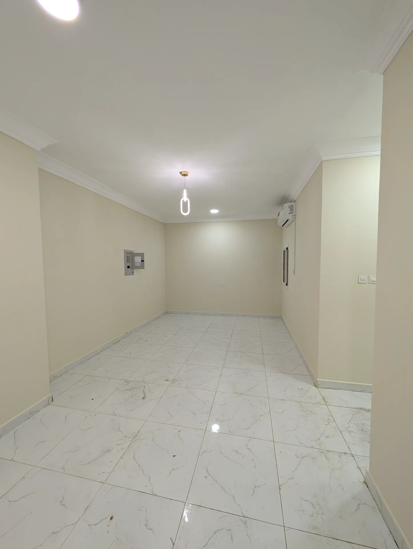 🏡 Property ID: 153 | 2BR Apartment | Family Building | Elevator Available | Second Floor | Internal | Al-Thuqbah – Al Khobar | Monthly Rent: 1,883 SAR