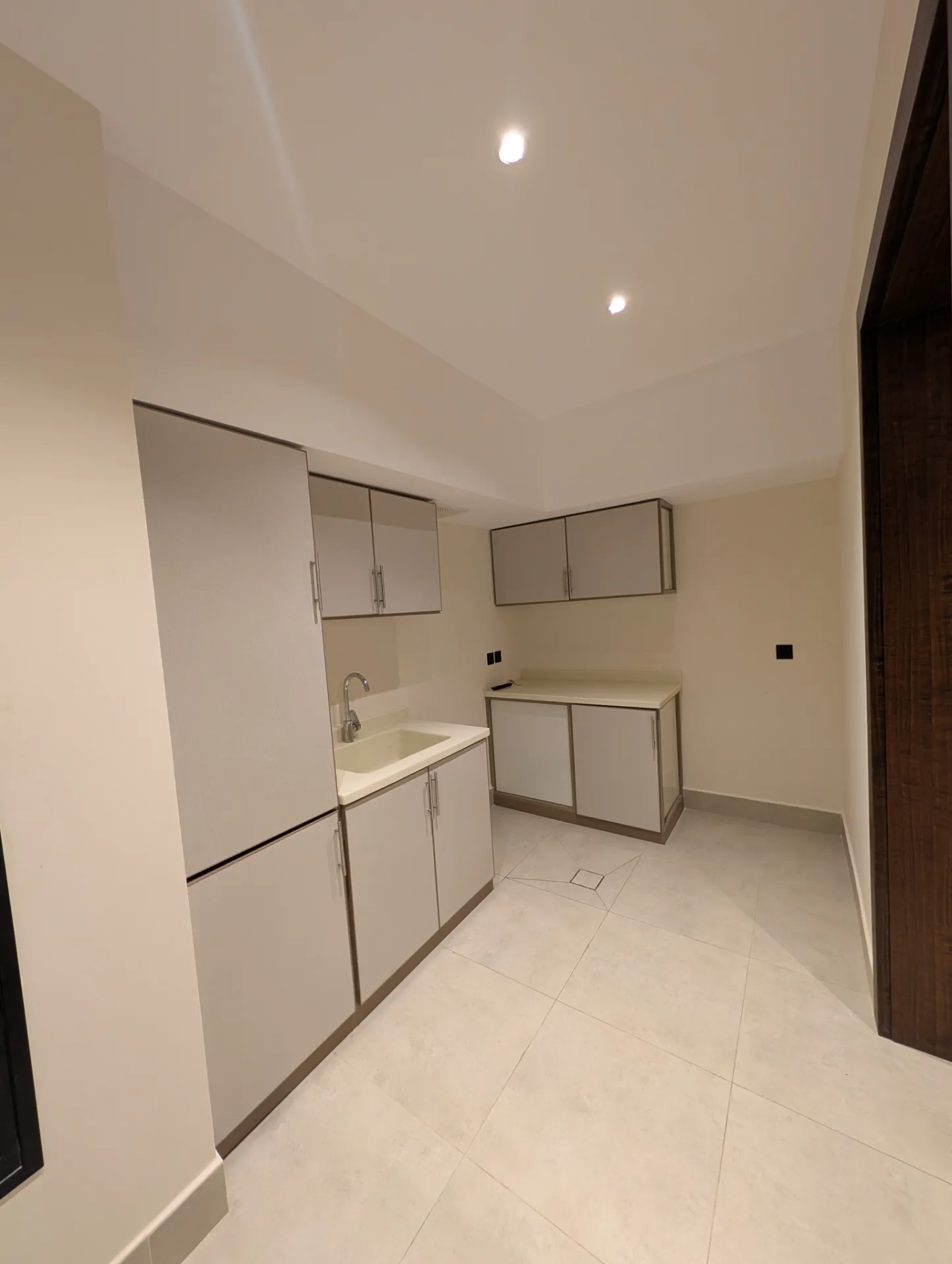 🏡 Property ID: 154 | 2BR Apartment | Family Building | Elevator Available | First Floor | Internal | Madinat Al Umal – Al Khobar | Monthly Rent: 2,500 SAR thumbnail 7