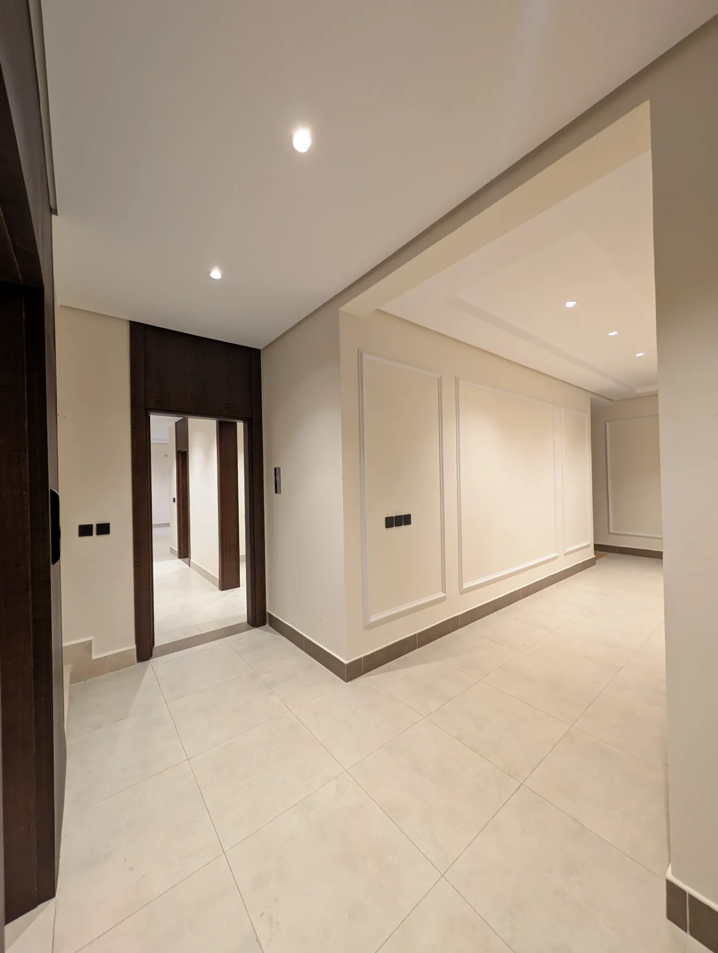 🏡 Property ID: 154 | 2BR Apartment | Family Building | Elevator Available | First Floor | Internal | Madinat Al Umal – Al Khobar | Monthly Rent: 2,500 SAR thumbnail 8