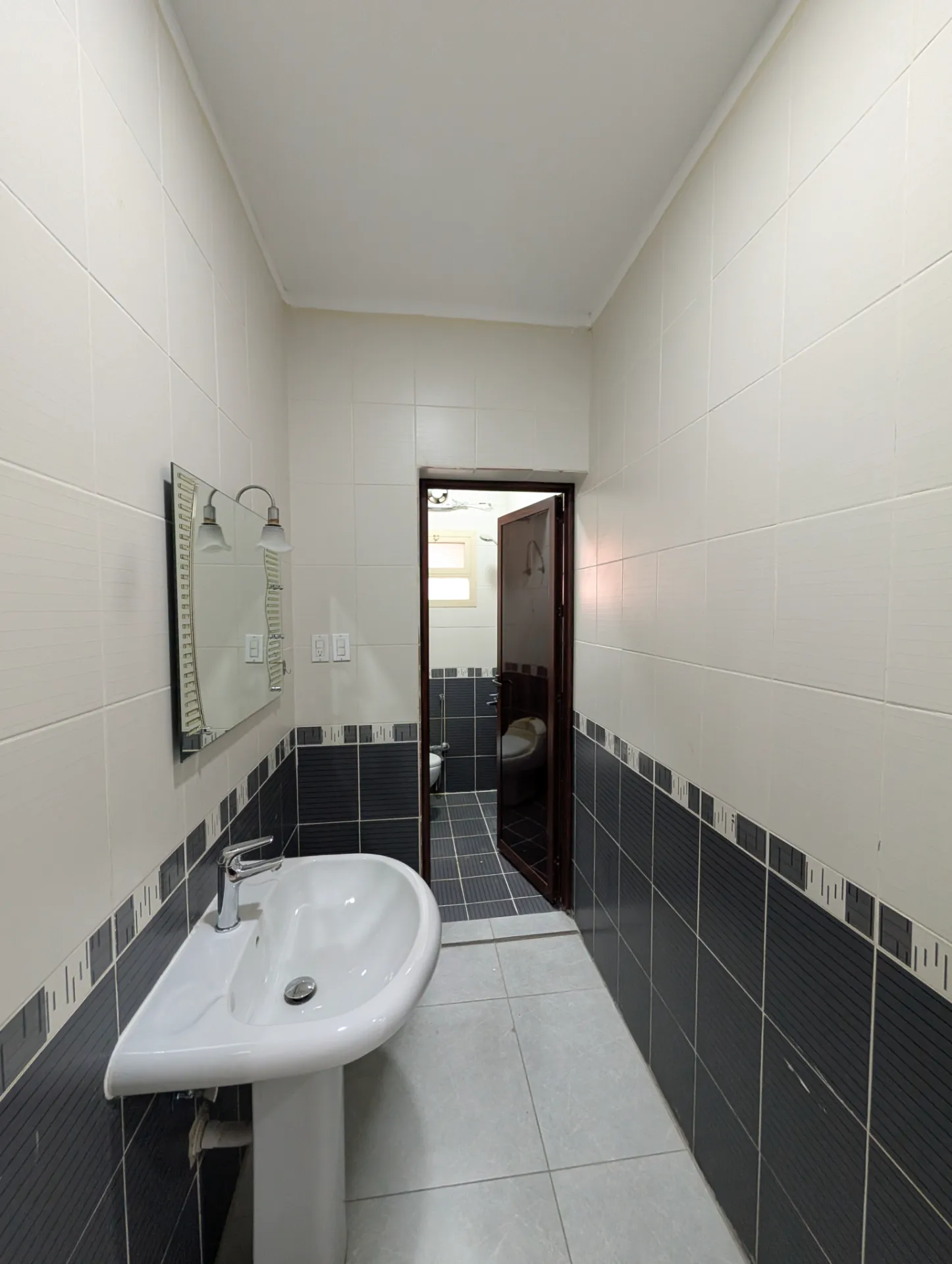 🏡 Property ID: 158 | 4BR Apartment | Family Building | Elevator Available | First Floor | External | Al Bandariyah – Al Khobar | Monthly Rent: 2,633 SAR thumbnail 3