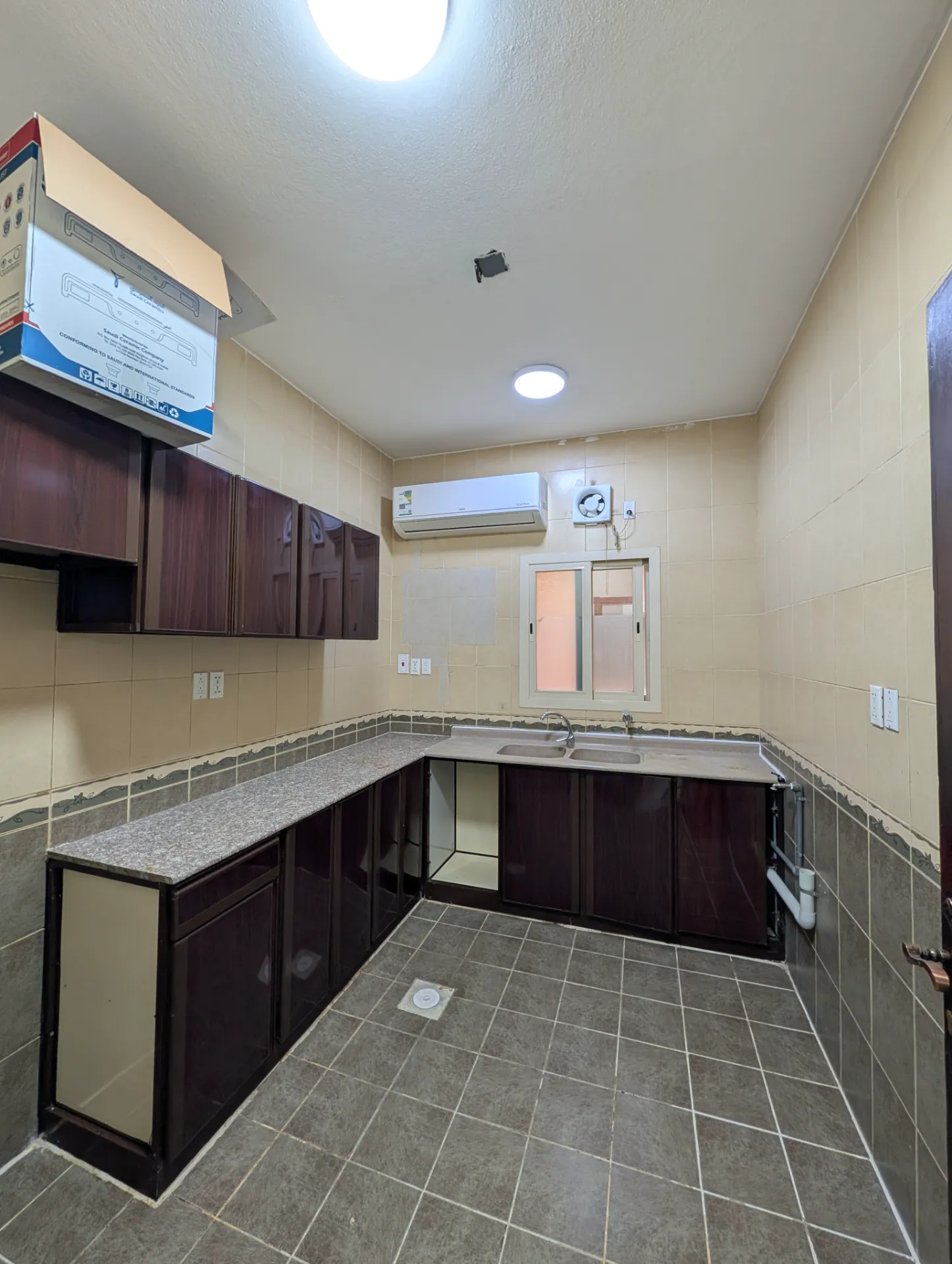 🏡 Property ID: 158 | 4BR Apartment | Family Building | Elevator Available | First Floor | External | Al Bandariyah – Al Khobar | Monthly Rent: 2,633 SAR thumbnail 5
