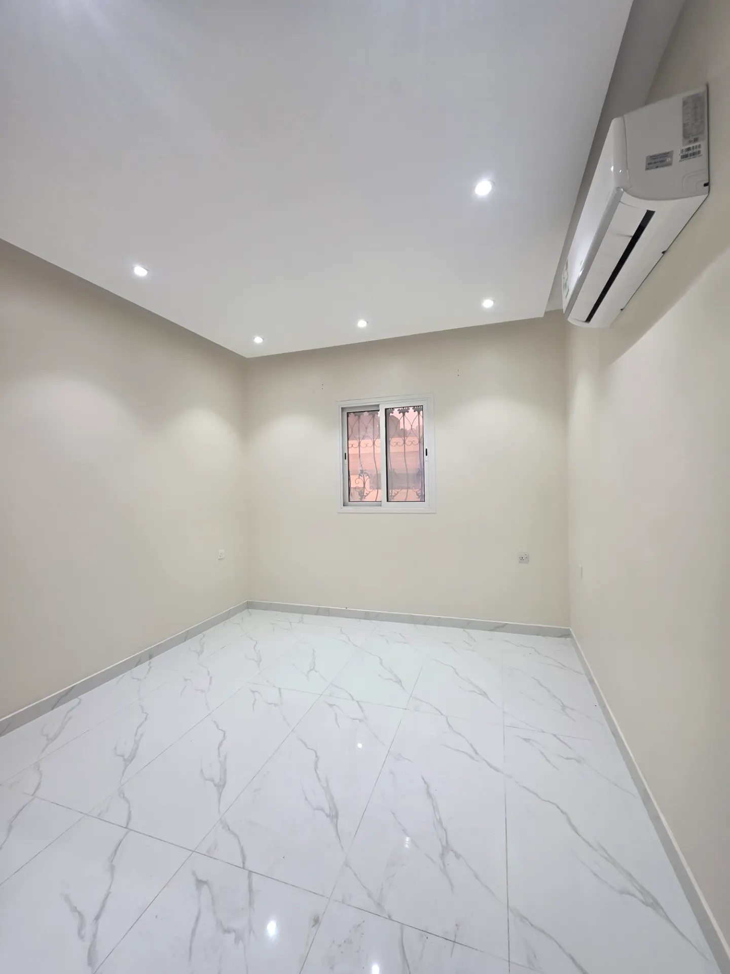 🏡 Property ID: 155 | 2BR Apartment | Family & Bachelor Building | Elevator Not Available | Two Split AC Units | First Floor | External | Al-Thuqbah – Al Khobar | thumbnail 5