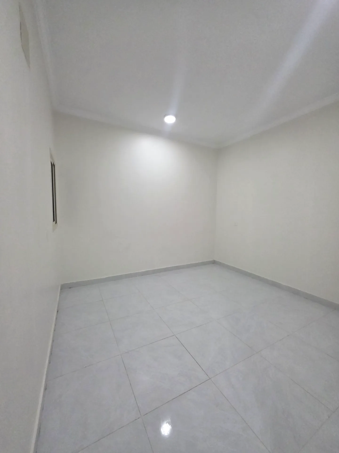 🏡 Property ID: 159 | 2BR Apartment | Family Building | Elevator Available | Second Floor | Internal | Al-Janubiyah – Al Khobar | Monthly Rent: 1,633 SAR thumbnail 1