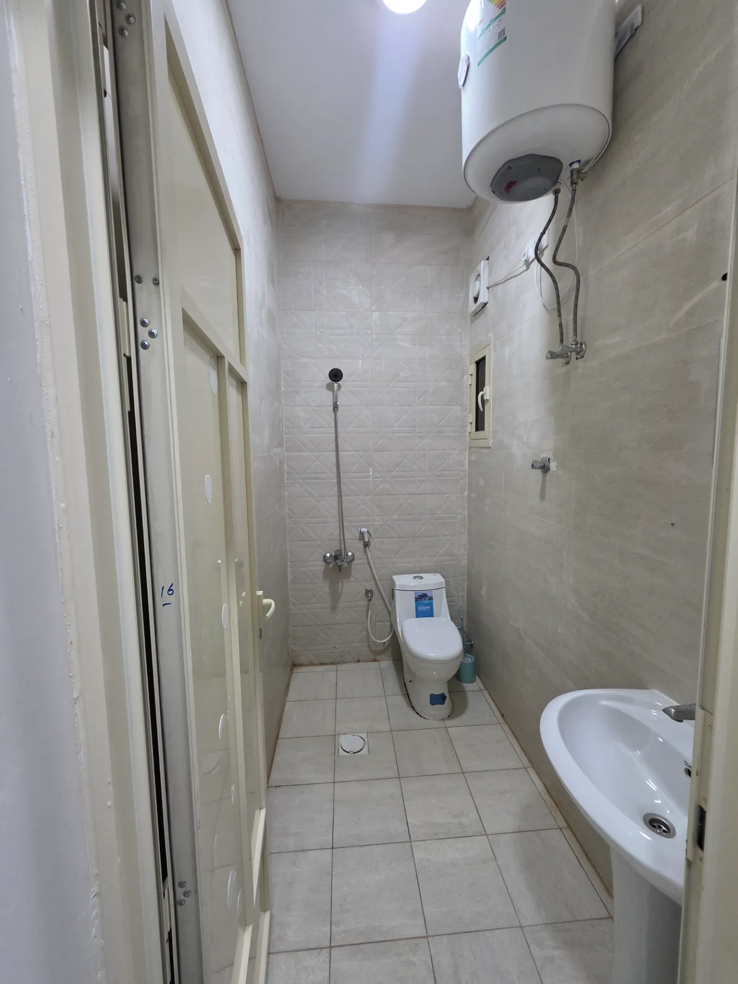 🏡 Property ID: 159 | 2BR Apartment | Family Building | Elevator Available | Second Floor | Internal | Al-Janubiyah – Al Khobar | Monthly Rent: 1,633 SAR thumbnail 2