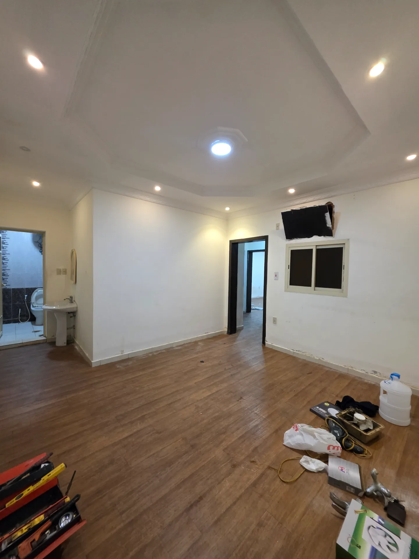 🏡 Property ID: 160 | 2BR Apartment | Family Building | First Floor | Internal | Al Khobar Al Janubiyah | Monthly Rent: 1,300 SAR thumbnail 1